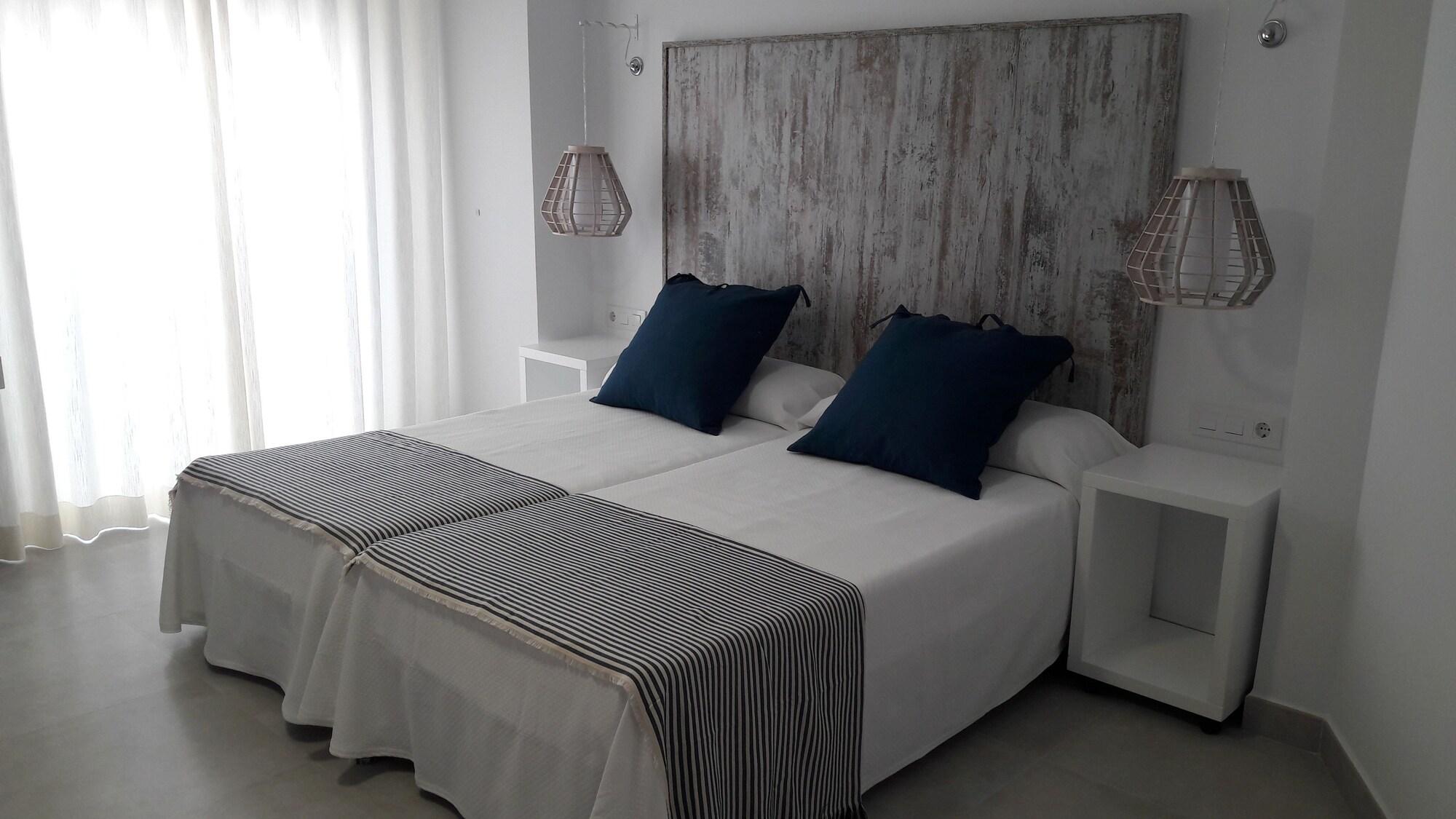 Hostal Cervantes Playa