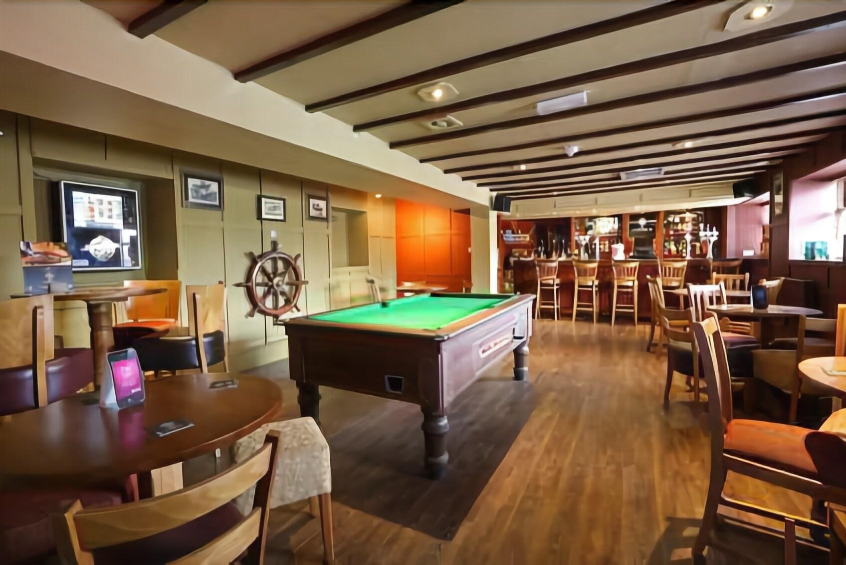 Newburgh Inn
