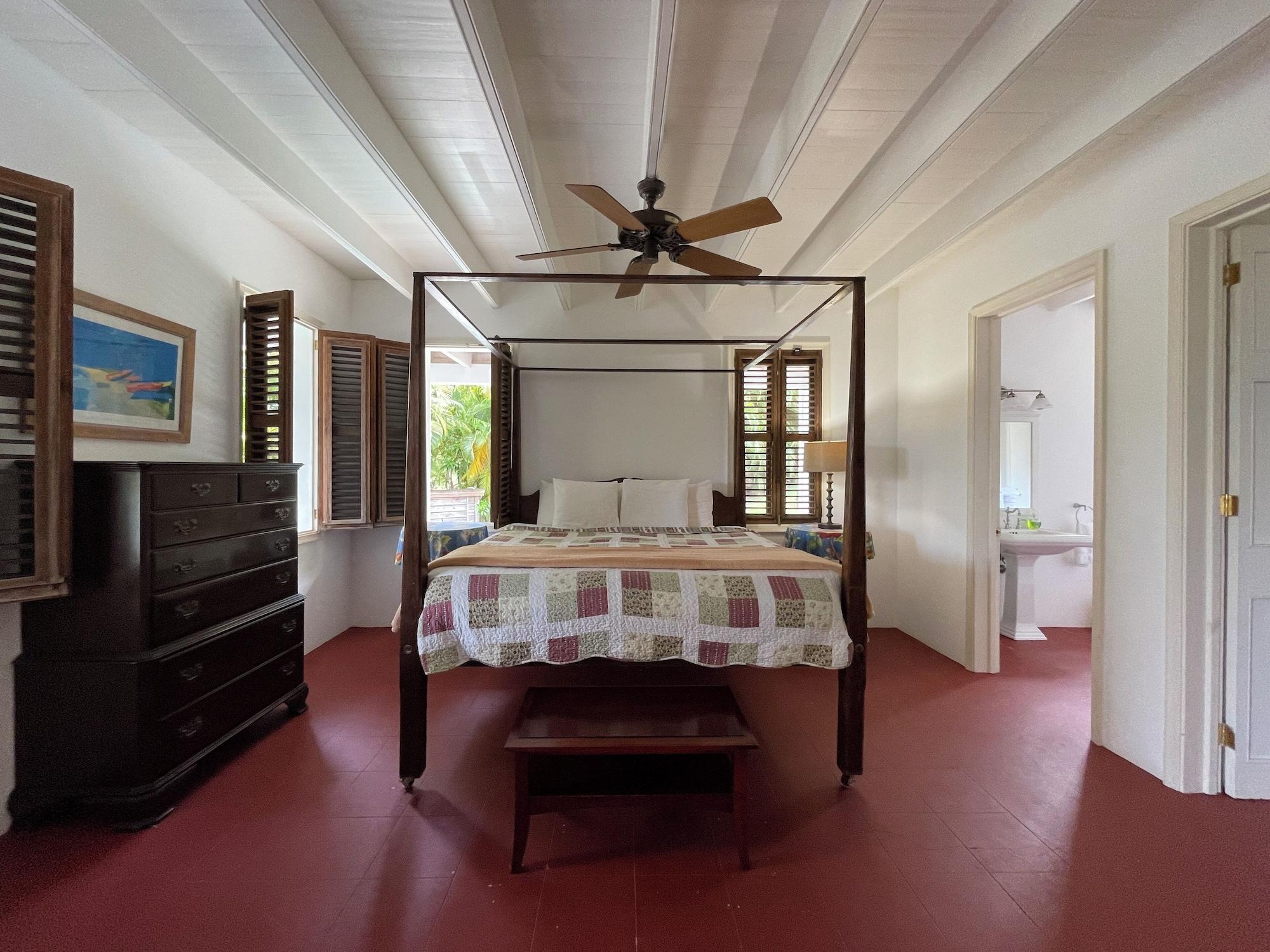 Hermitage Nevis by null