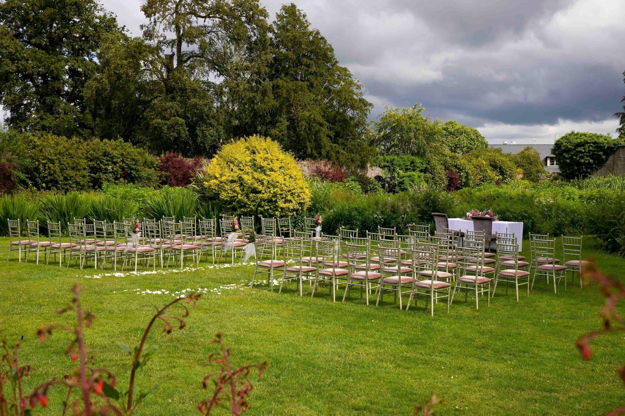 Mount Juliet Estate, Autograph Collection by null