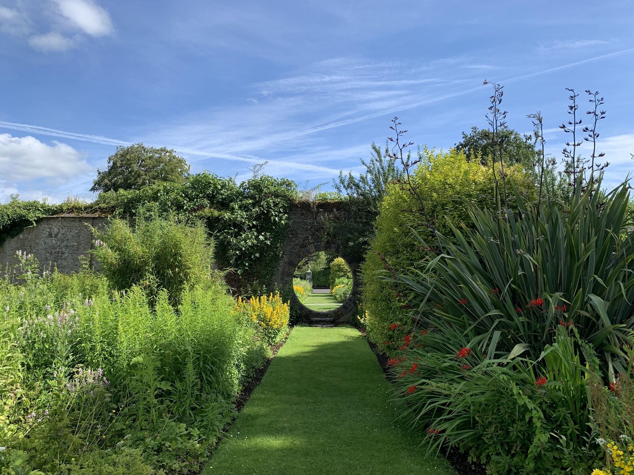 Mount Juliet Estate, Autograph Collection by null