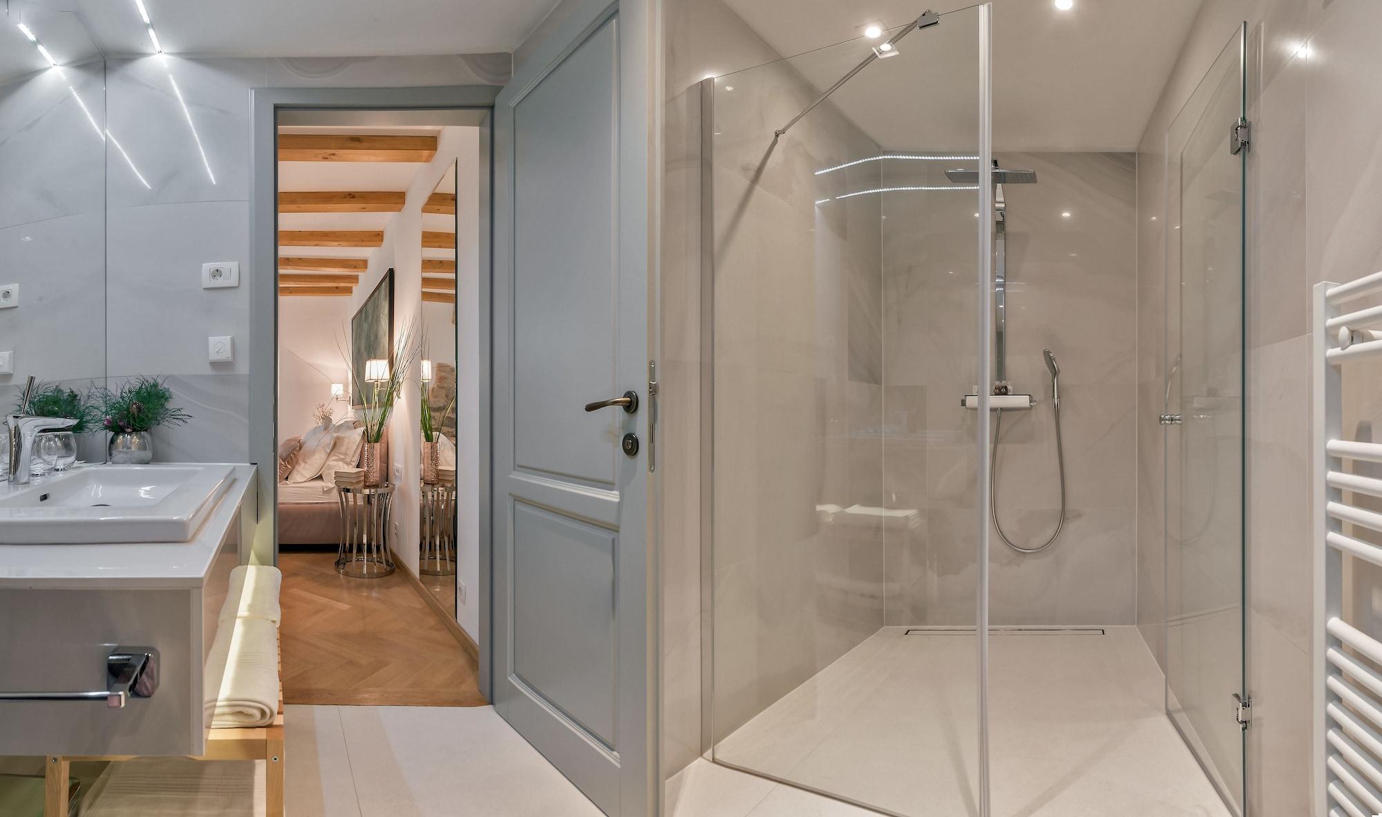 Heritage Hotel 19 by null