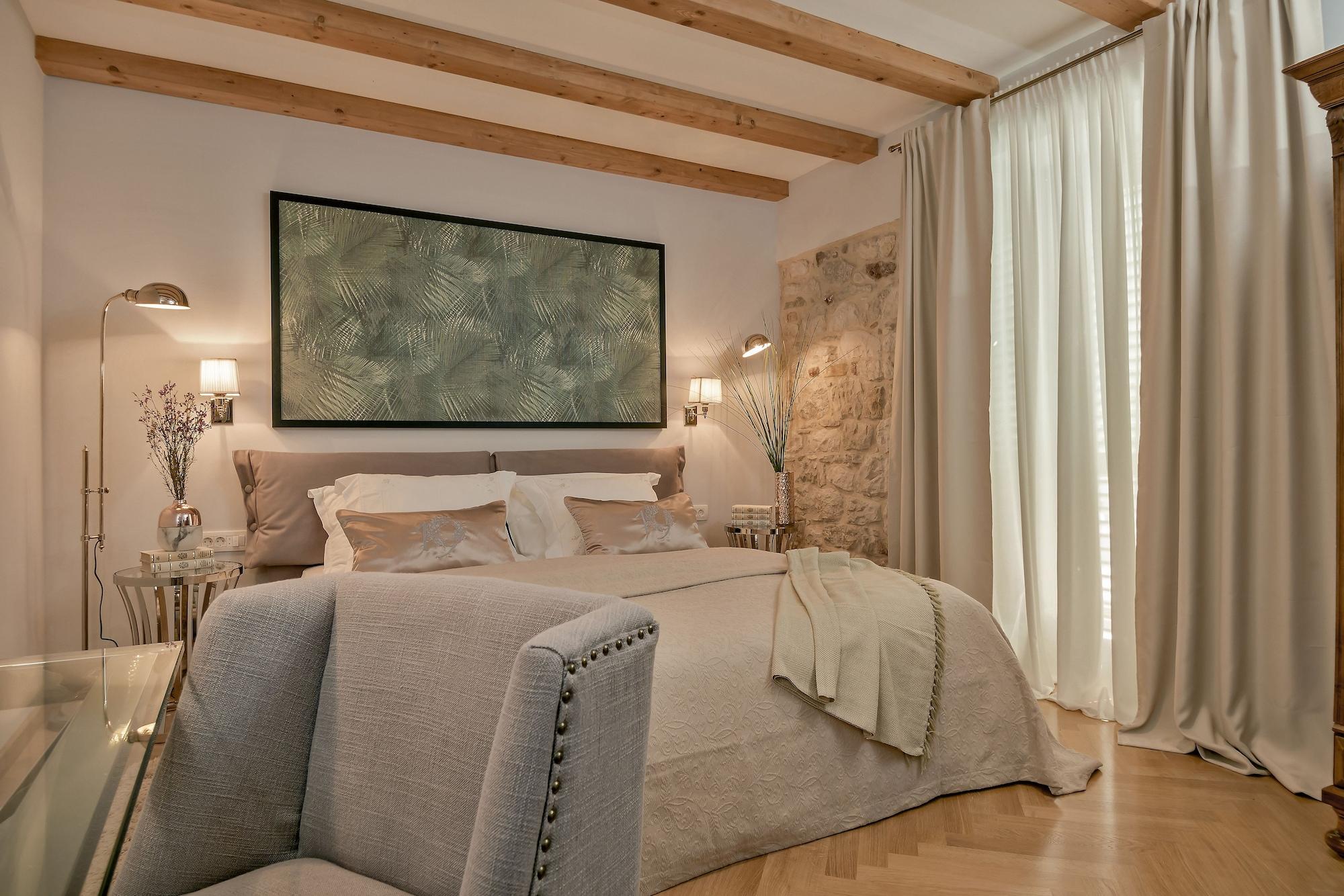 Heritage Hotel 19 by null