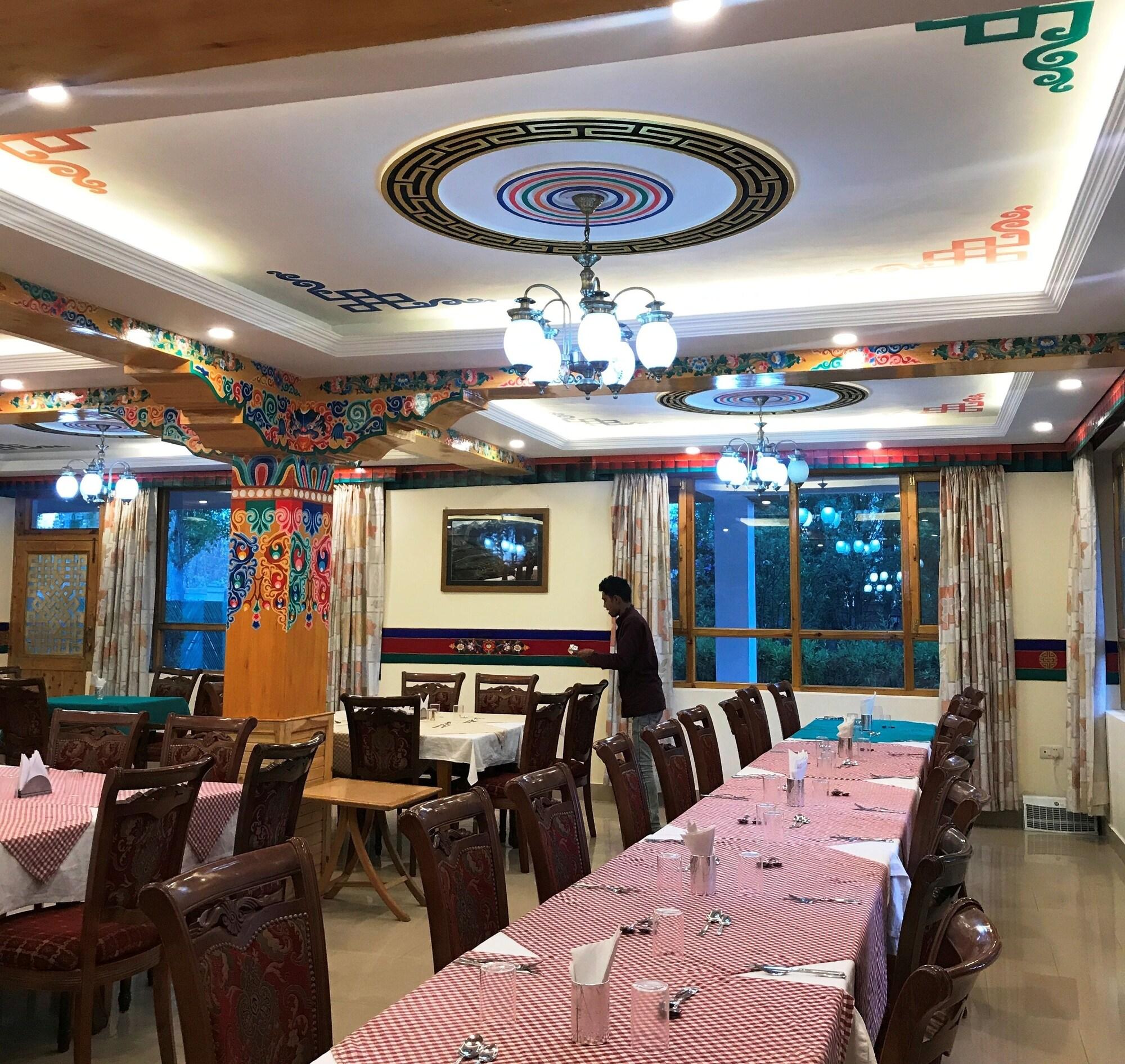 Hotel Caravan Centre