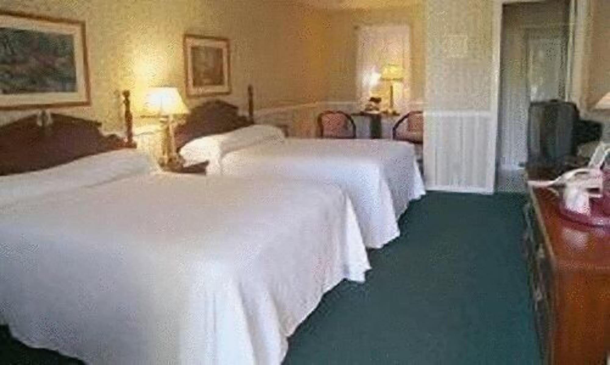 Cedar Crest Inn