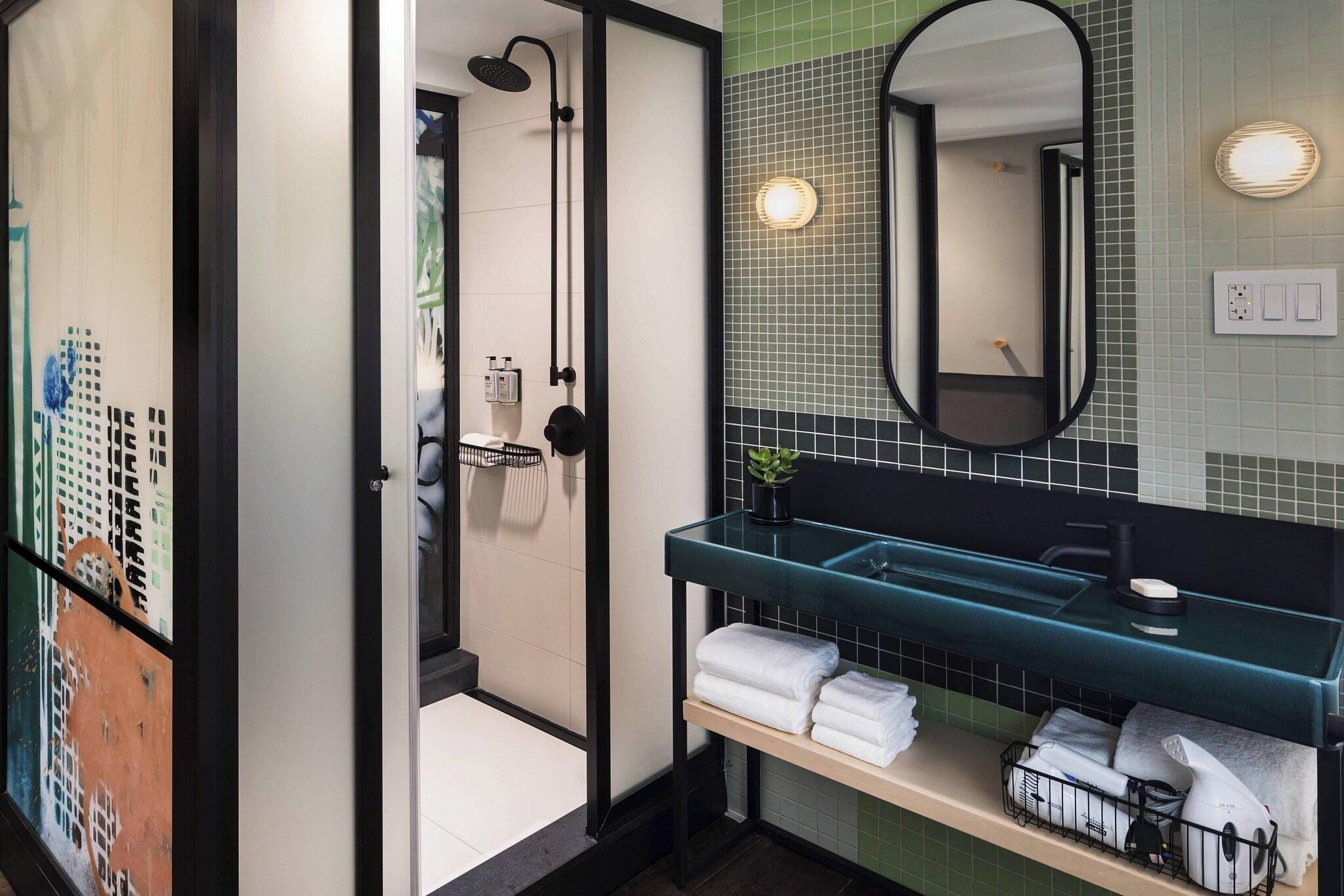 Moxy Nyc East Village