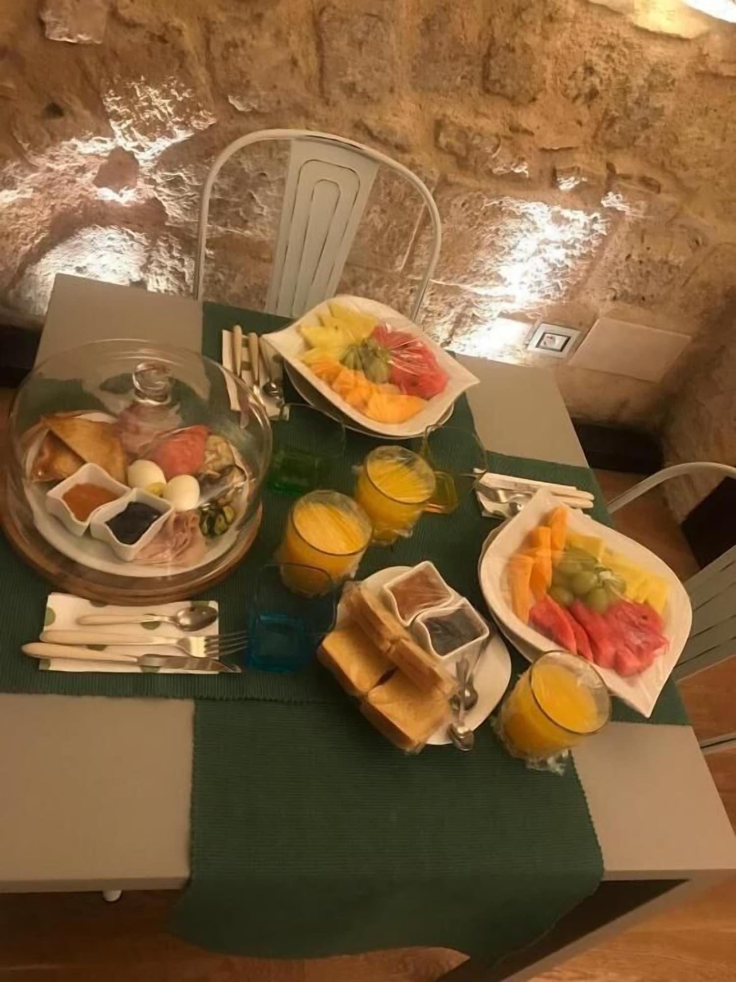 Edward Rooms & Wellness