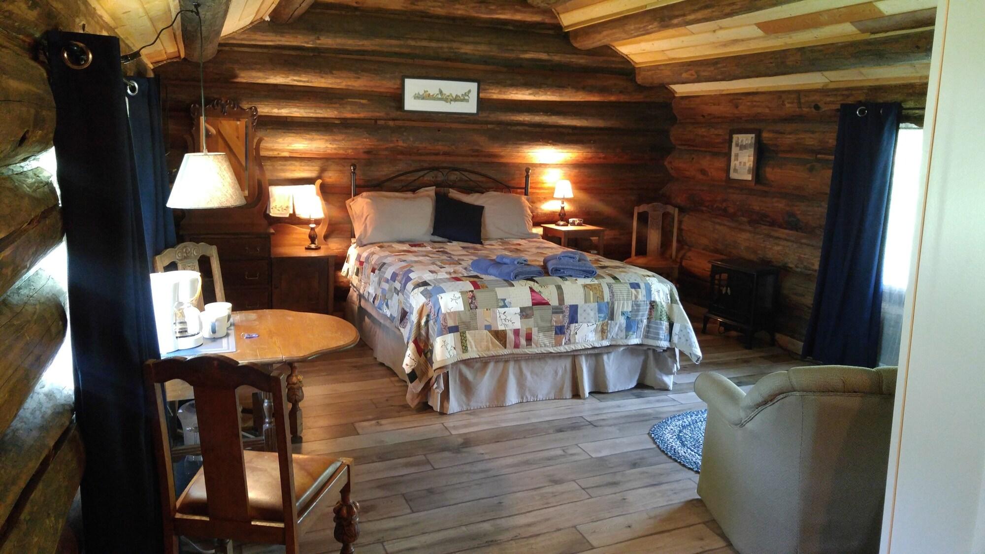 Room 4, Wolfwood Guest Ranch, Thompson-Nicola