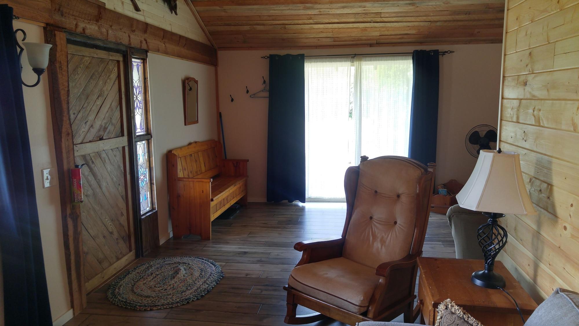 Room 3, Wolfwood Guest Ranch, Thompson-Nicola