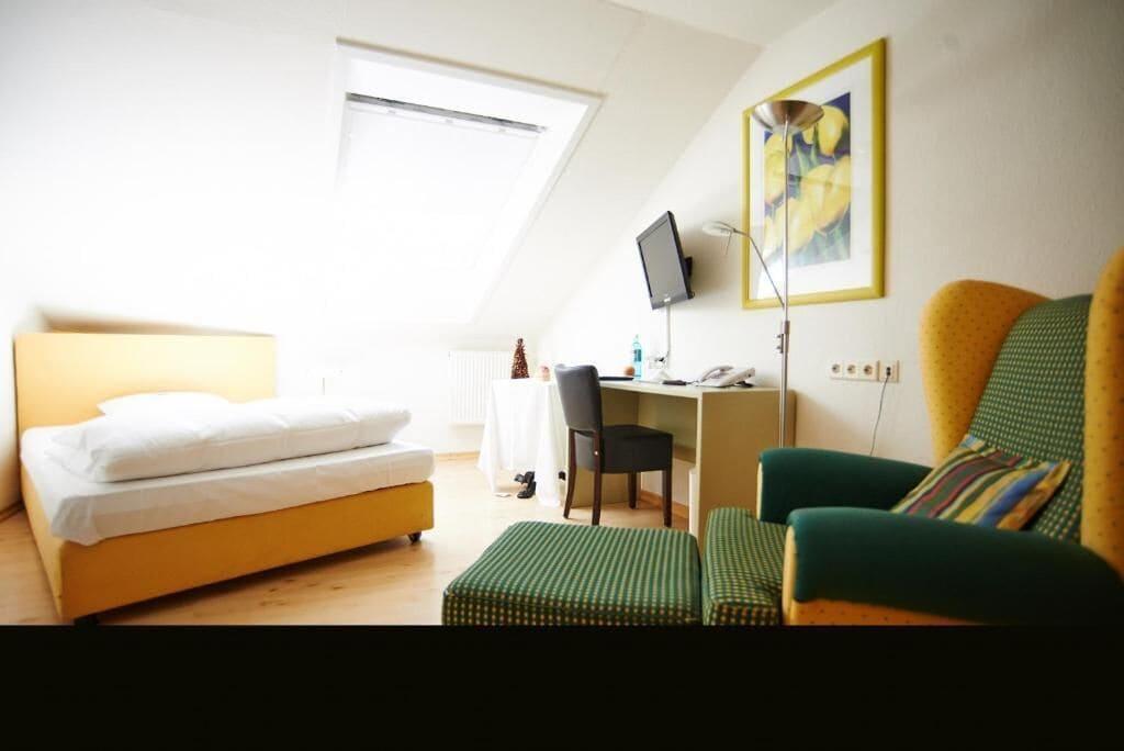 Landgasthof Läuterhäusle by null