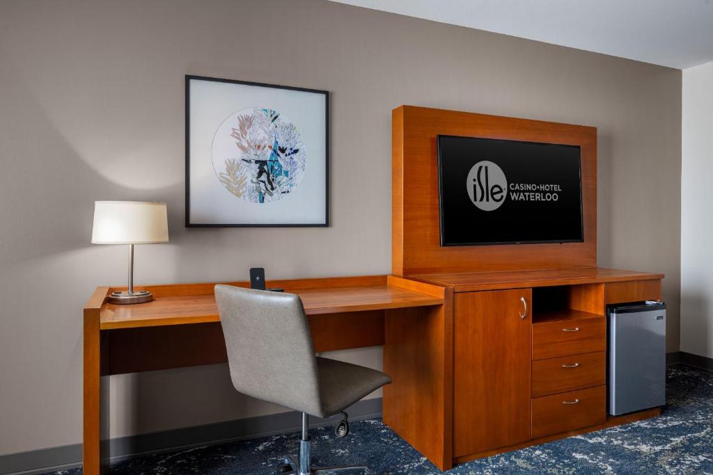 Isle Casino Hotel Waterloo- A Caesars Destination