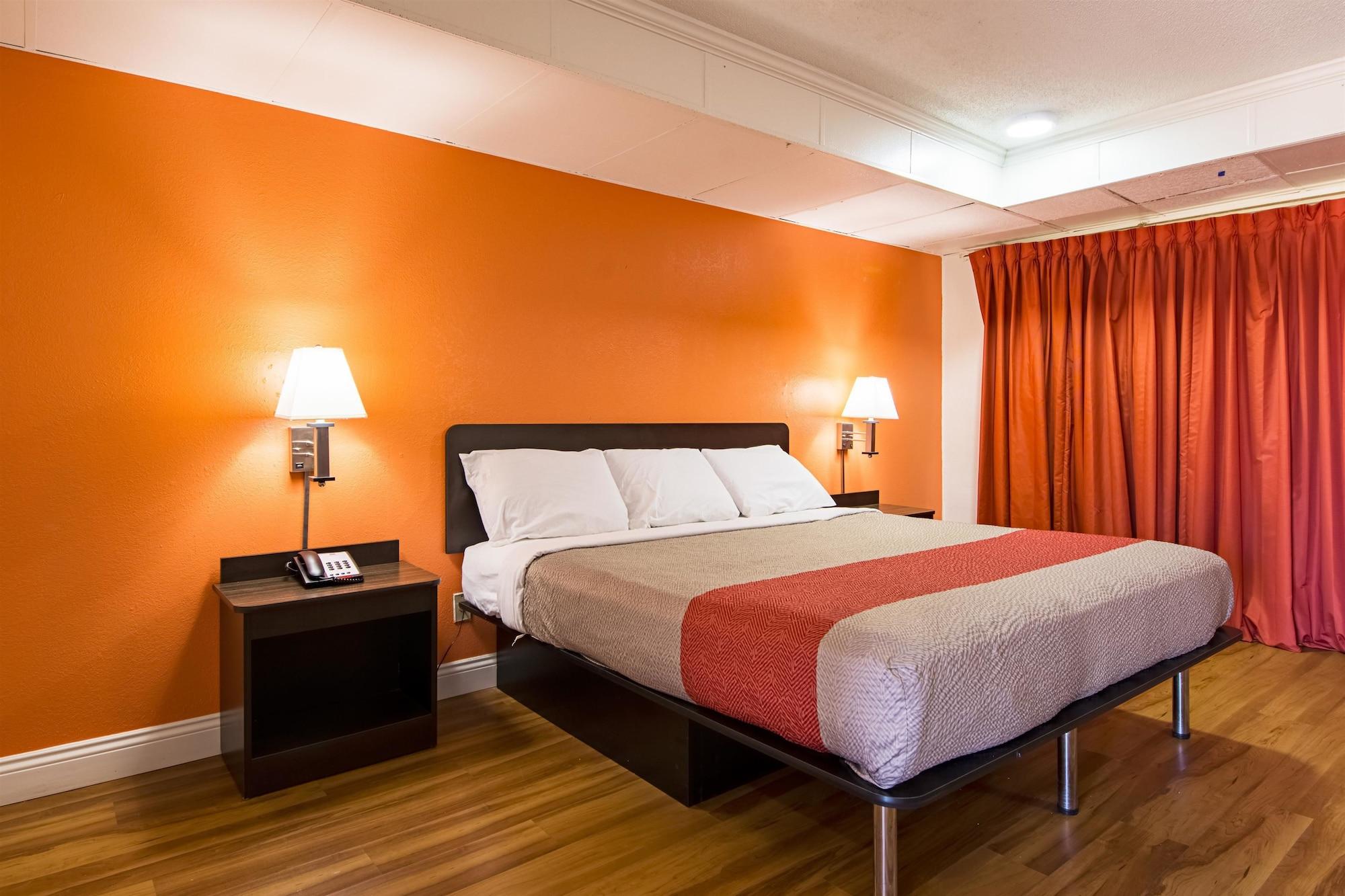 Motel 6 Opelousas, LA