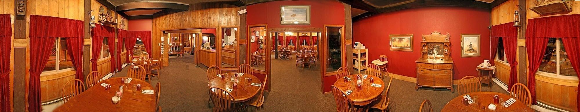 Soda Butte Lodge