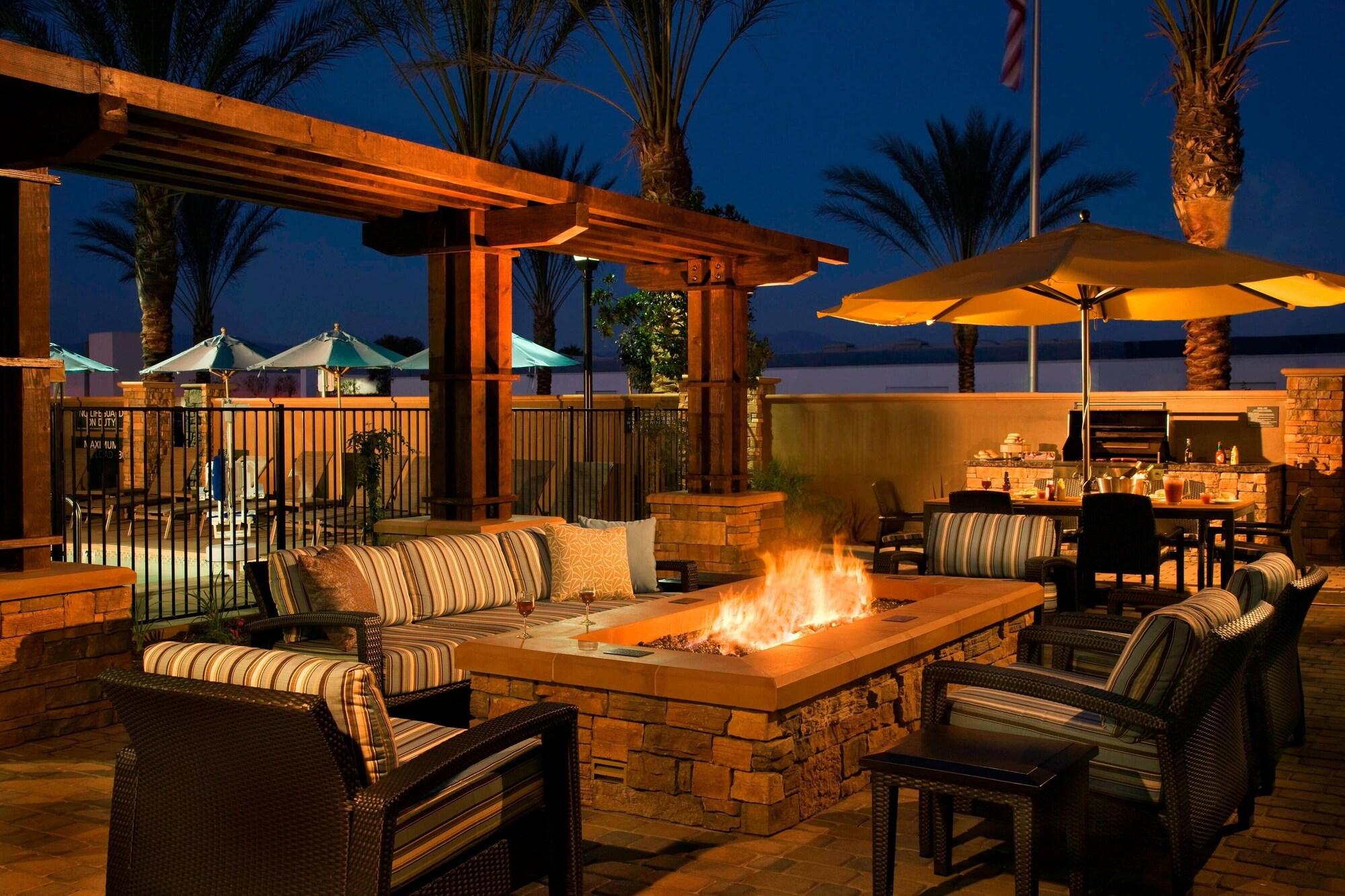 Residence Inn by Marriott Orlando at FLAMINGO CROSSINGS® Town Center image