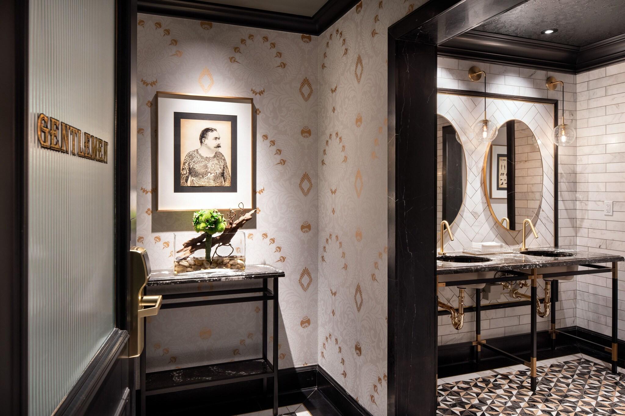 Courtyard by Marriott San Francisco Downtown/Van Ness Ave. by null