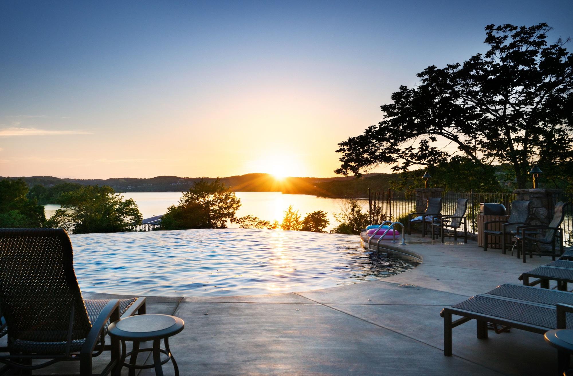 Big Cedar Lodge by null