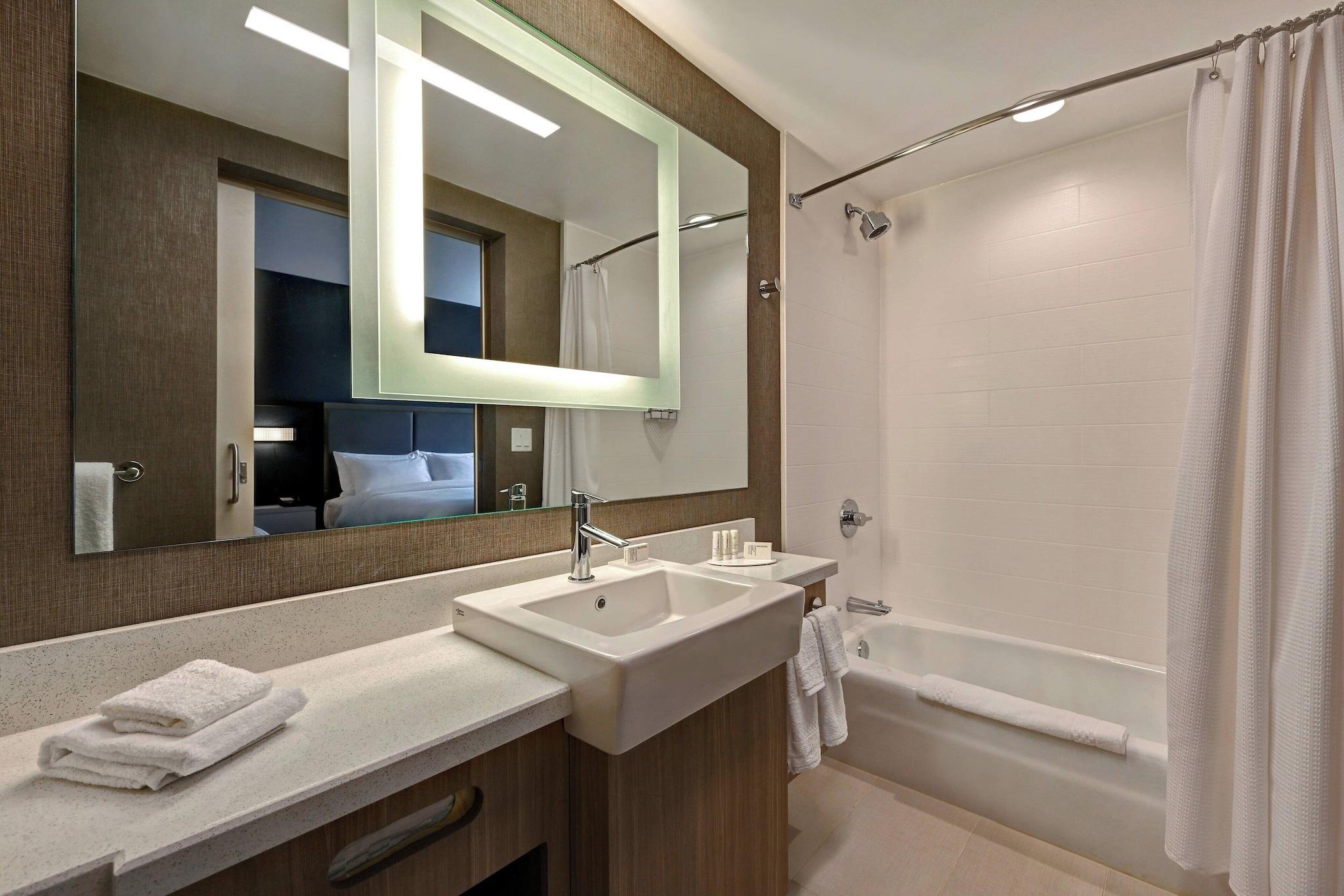 Springhill Suites By Marriott Albuquerque Universi