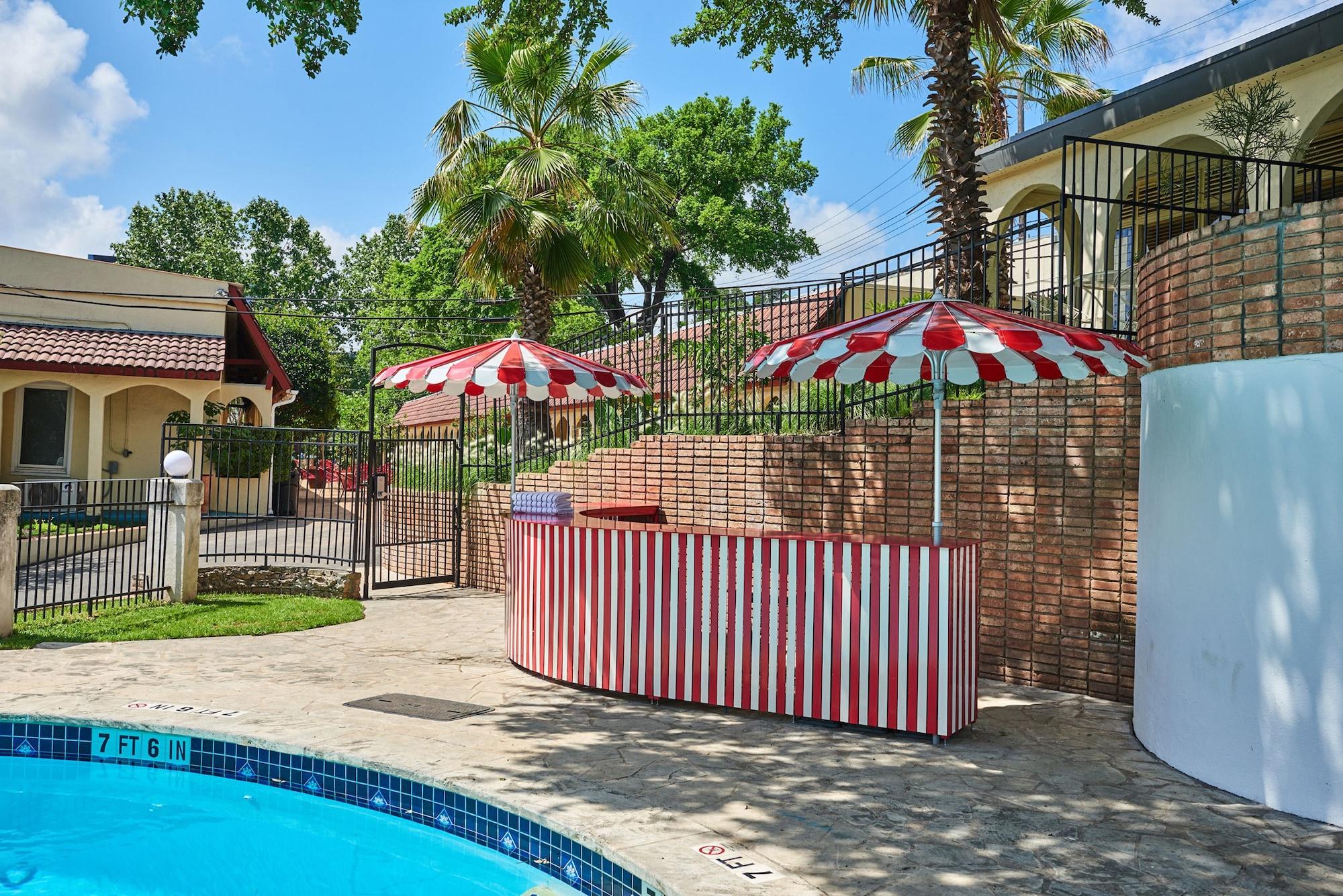 Austin Motel by null