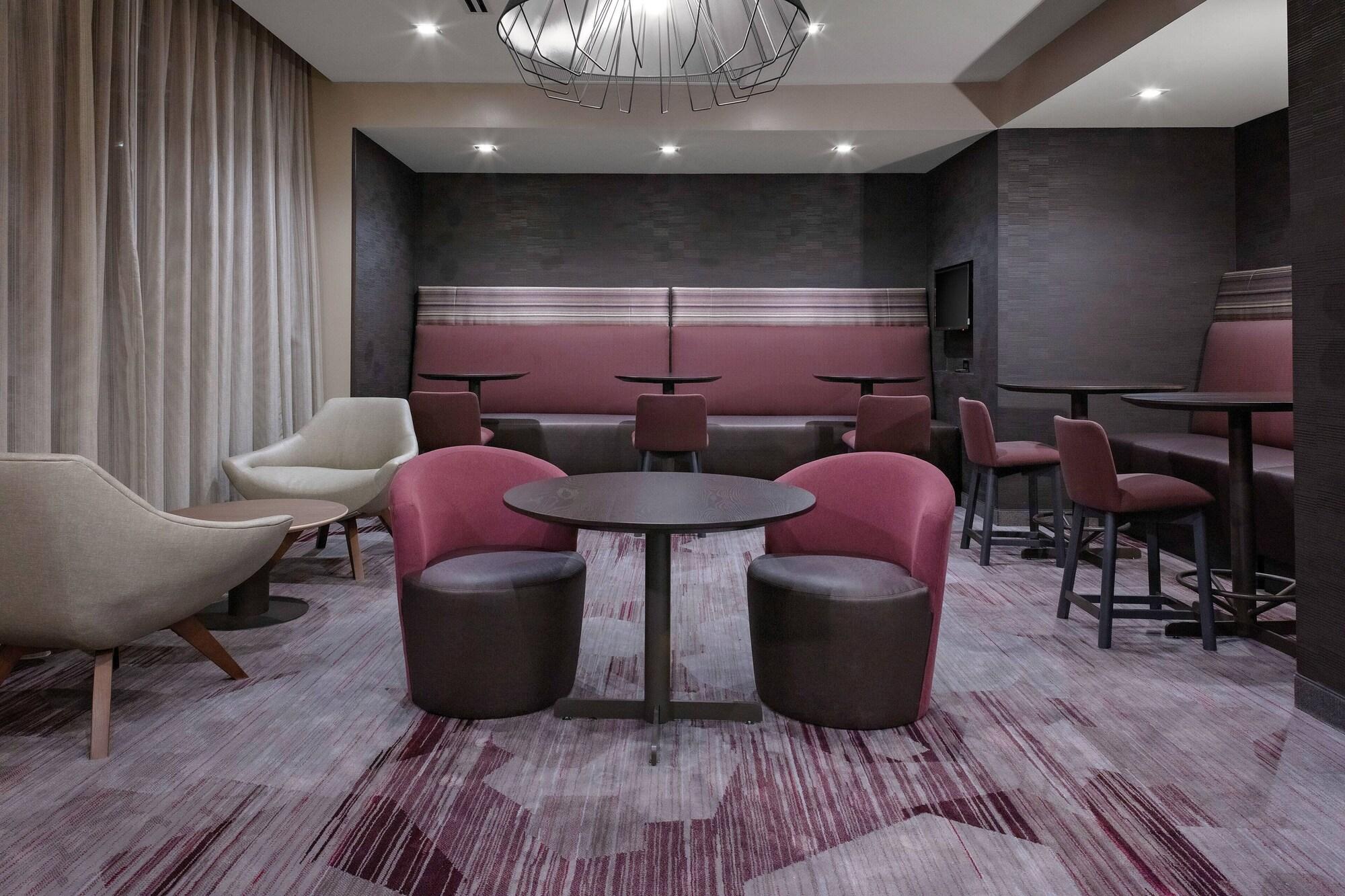 Courtyard By Marriott Cincinnati Mason