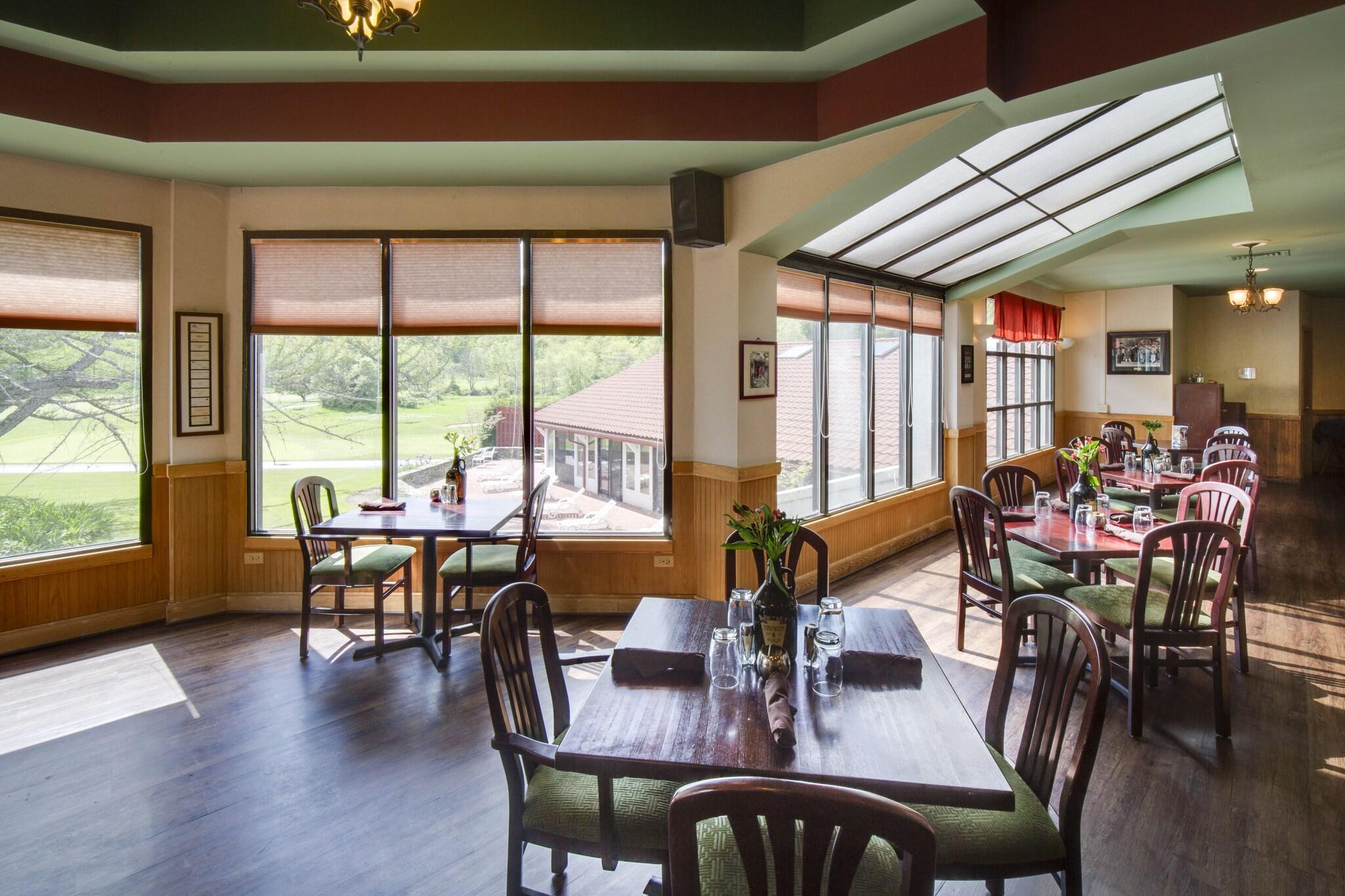 The Shawnee Inn And Golf Resort