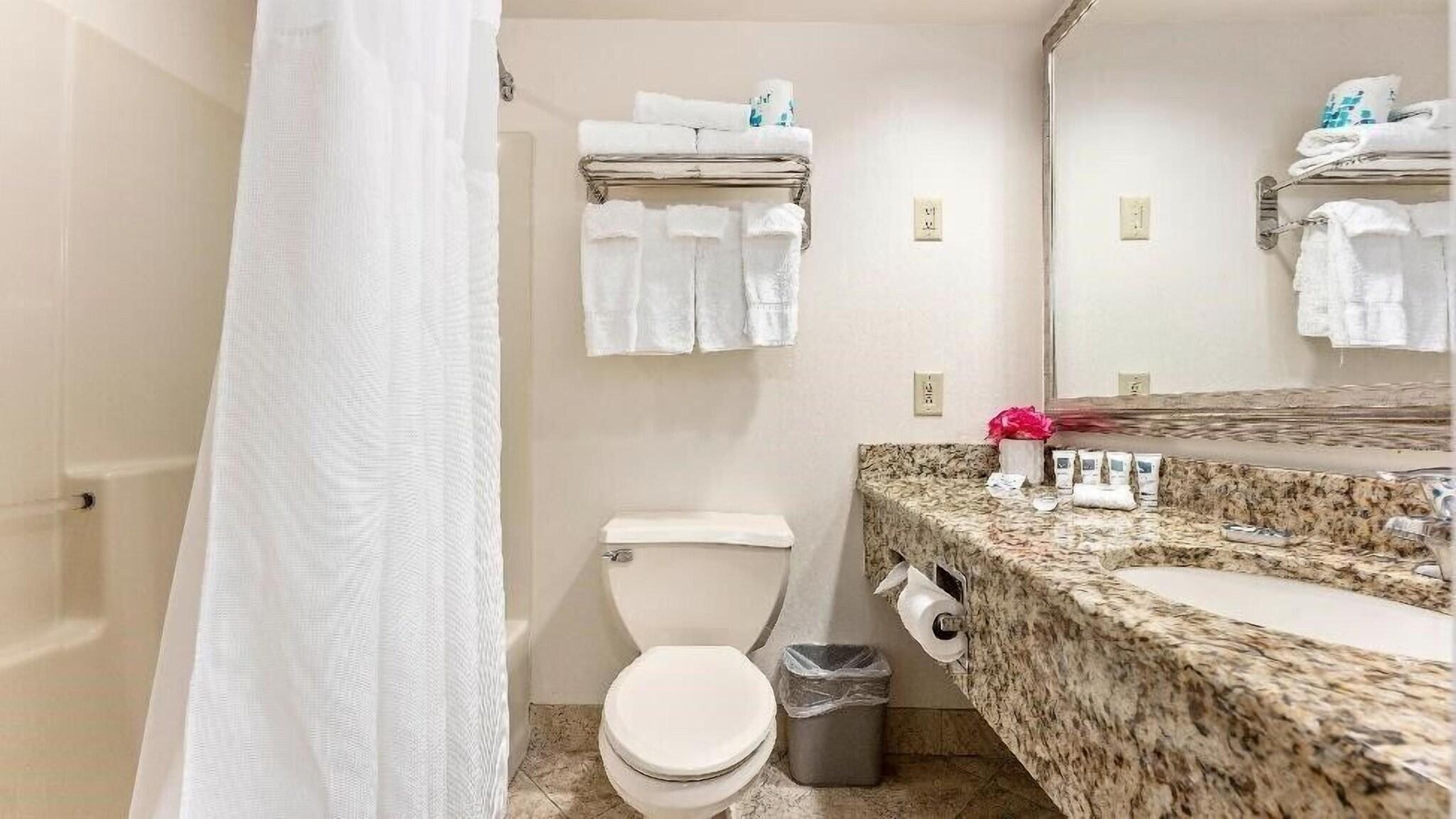 La Mer Beachfront Resort by null