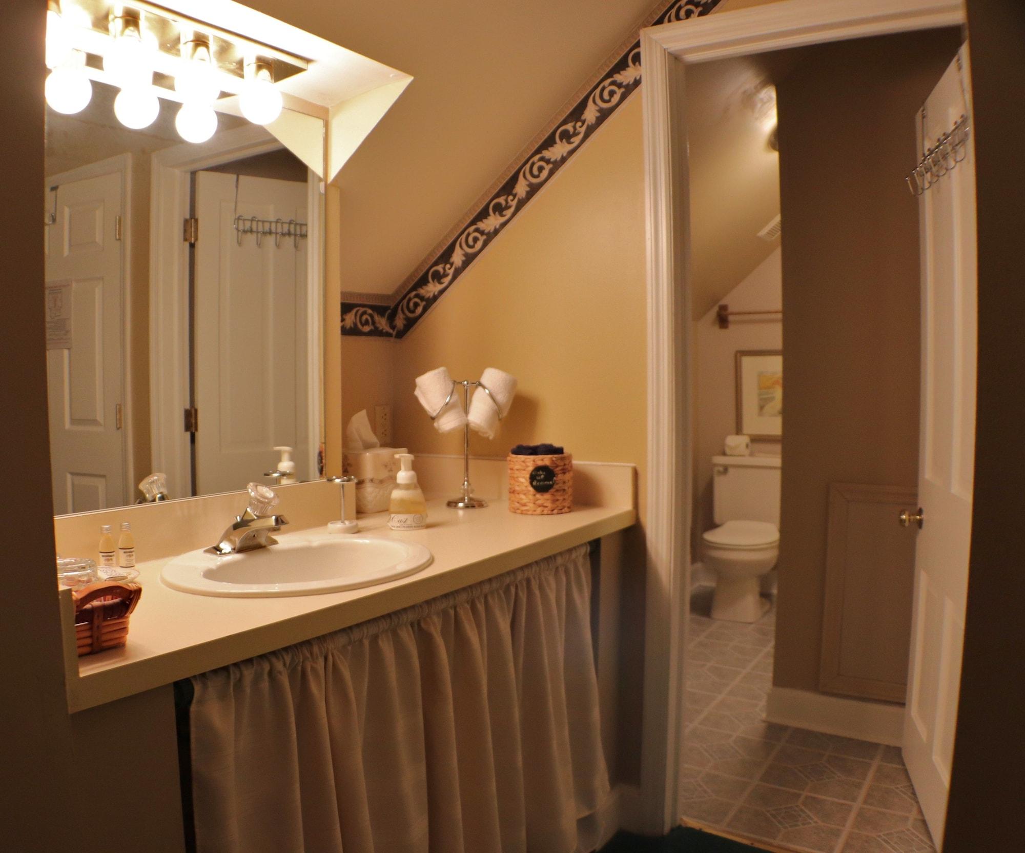 The Lincoln Short North, Bed, Breakfast, & Boutique Accommodations by null