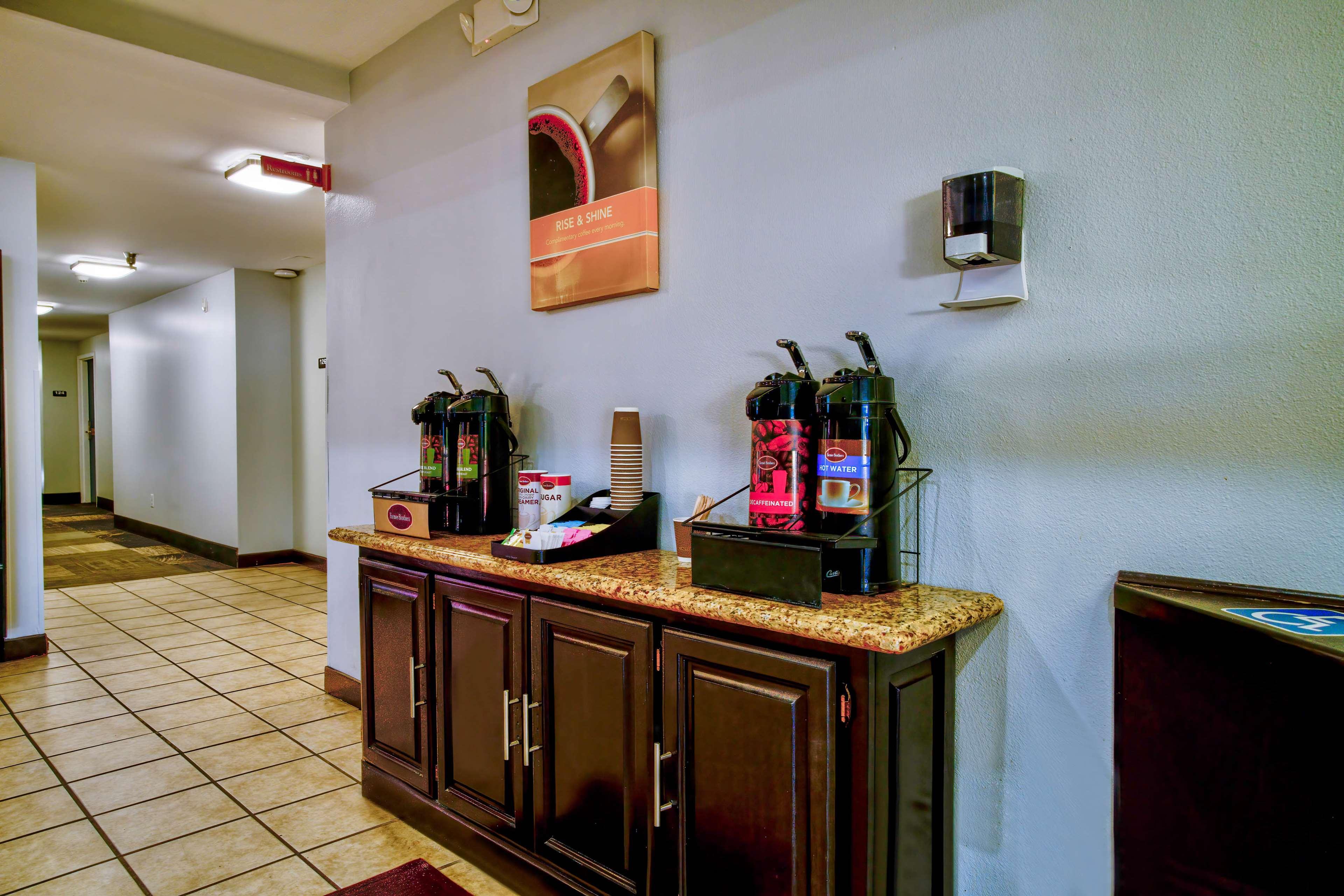 Motel 6 Hesperia, CA - West Main Street - I-15