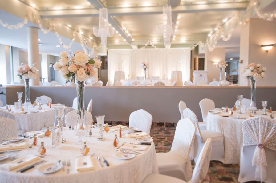 Prince Arthur Waterfront Hotel & Suites by null