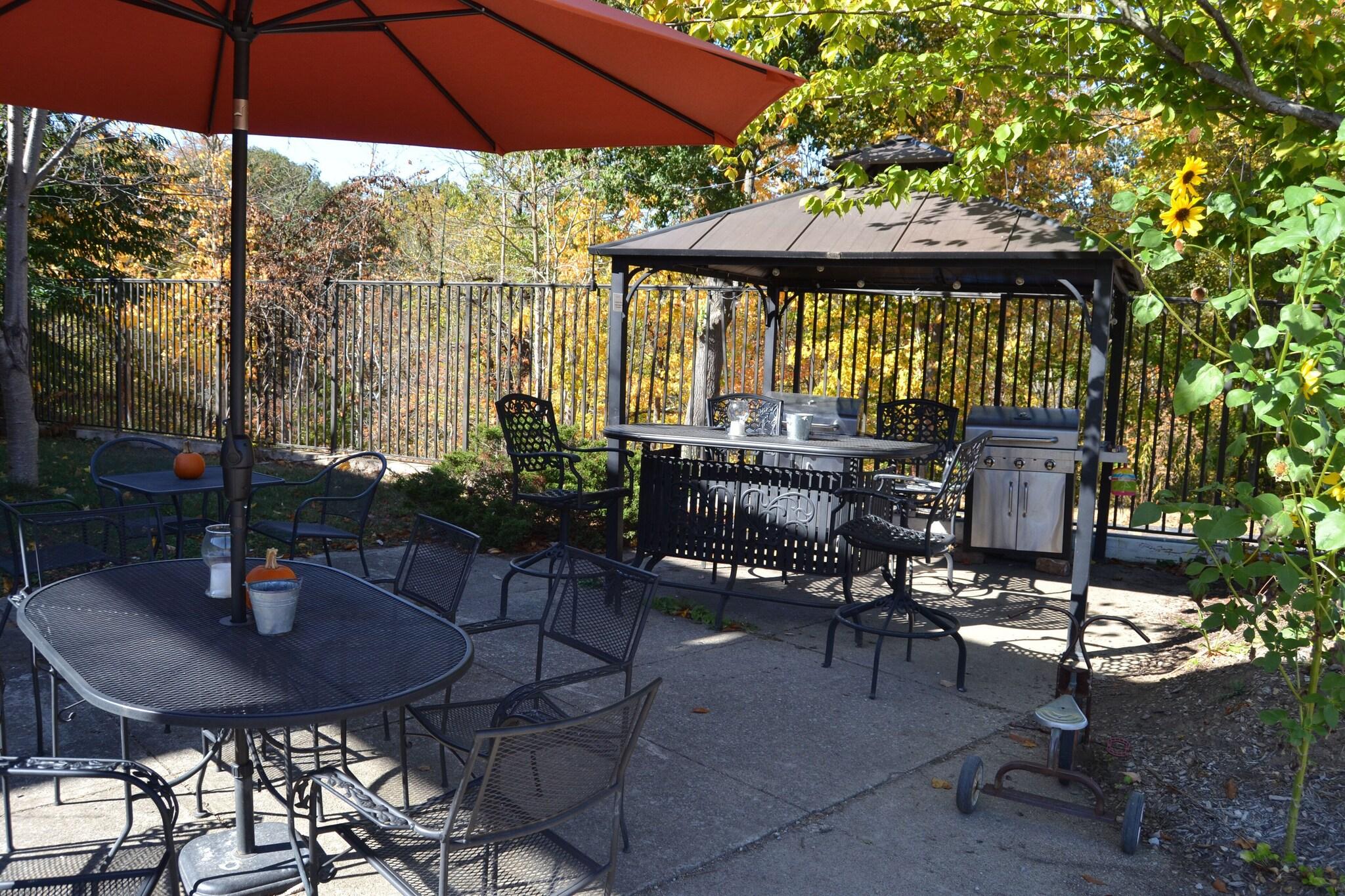 Cascades Inn
