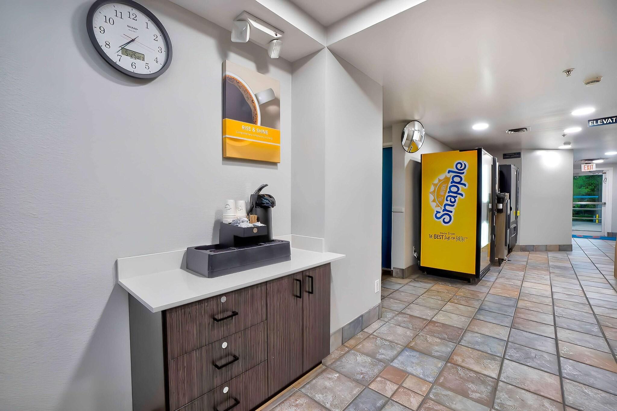 Motel 6 Benbrook, TX - Fort Worth