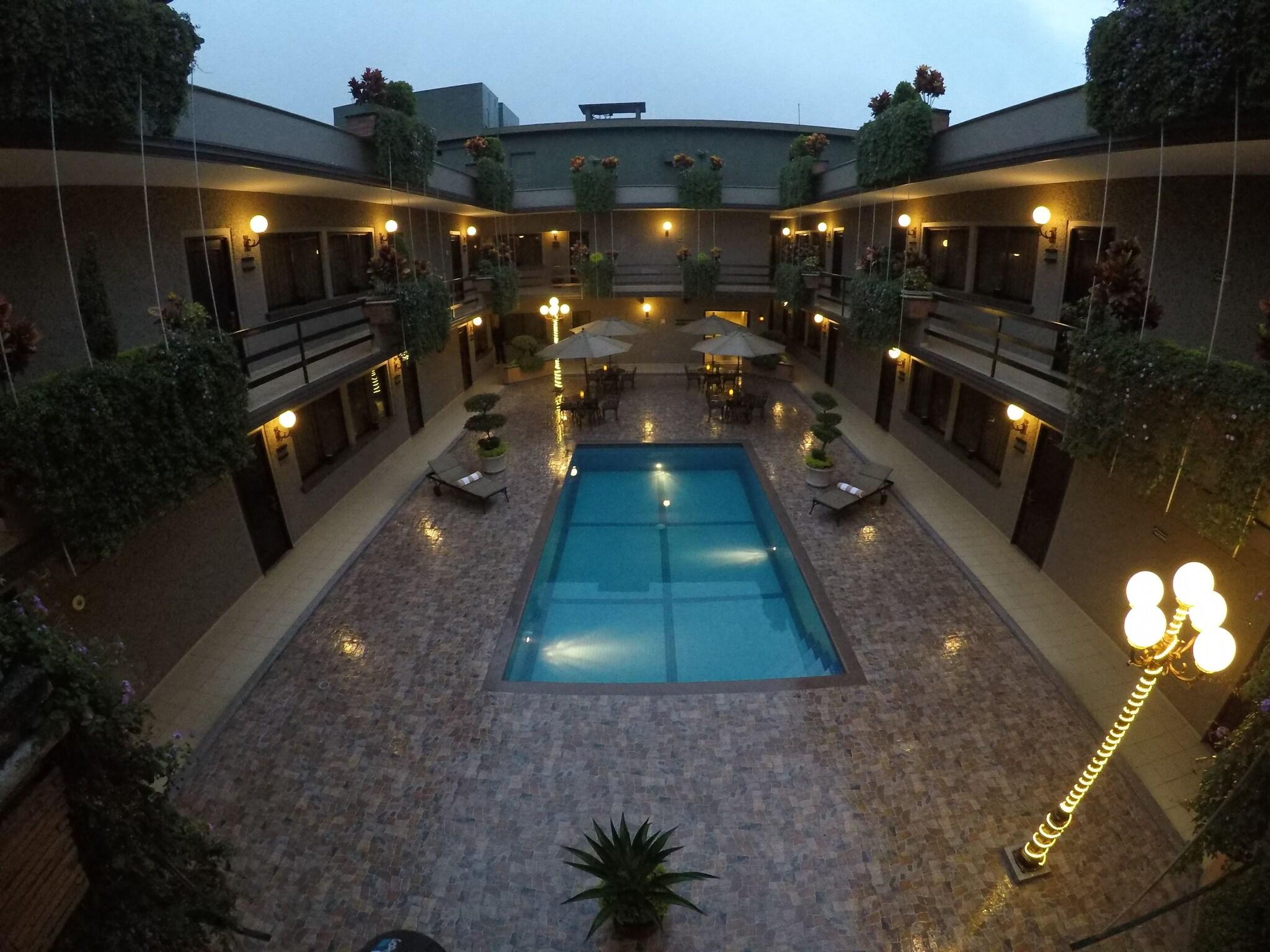 HOTEL LAYFER by null