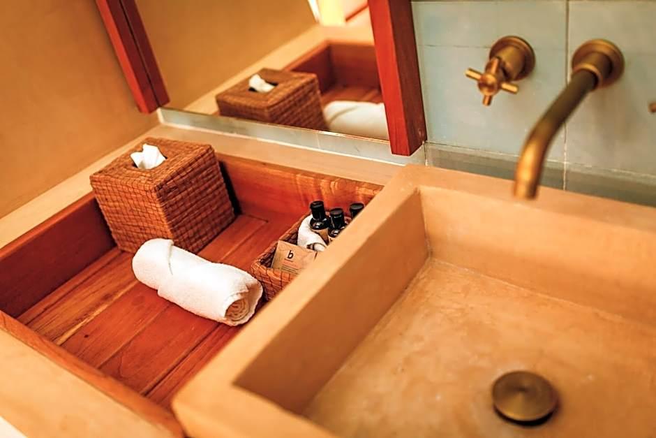 Carolina Bacalar by null