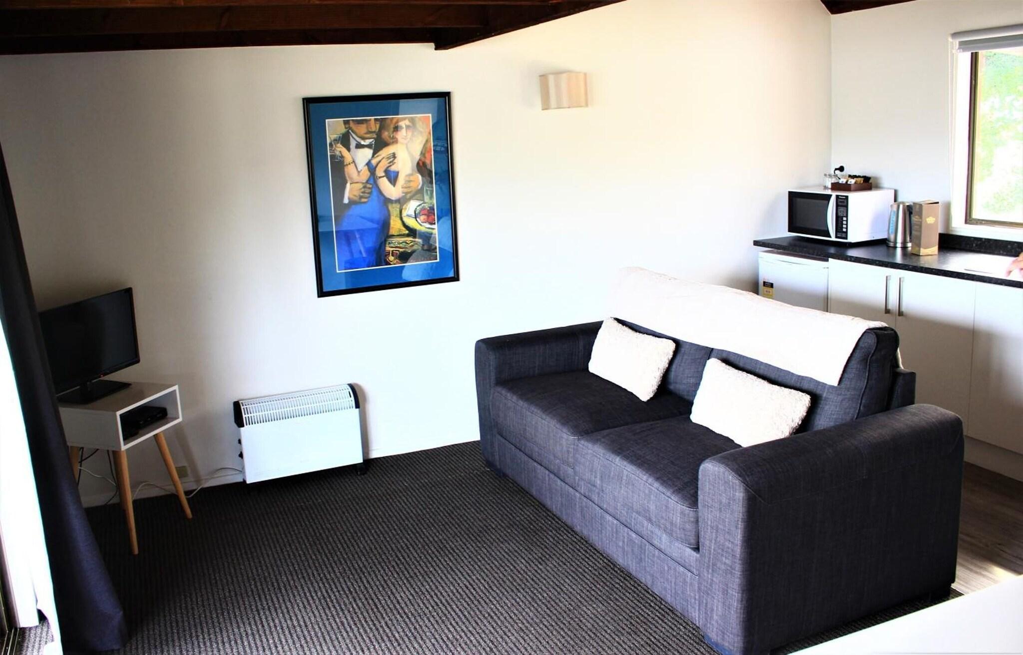 Duvauchelle Seaside Motel