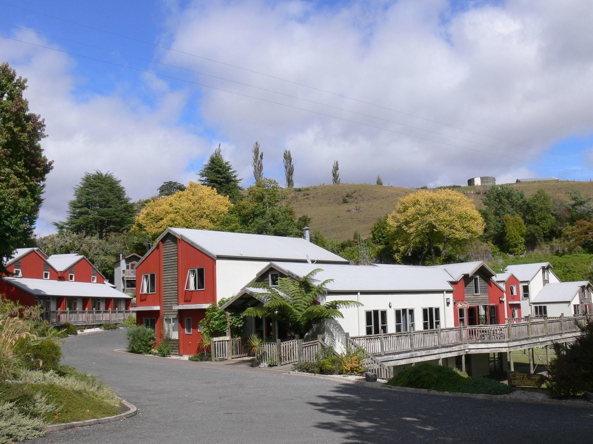 Hotel Kiwi Paka Waitomo by null
