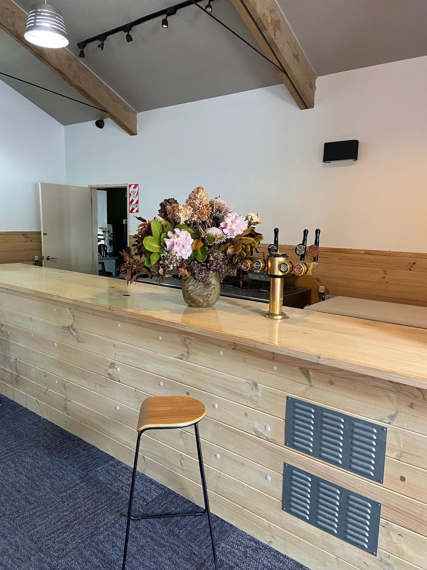 Hotel Kiwi Paka Waitomo by null