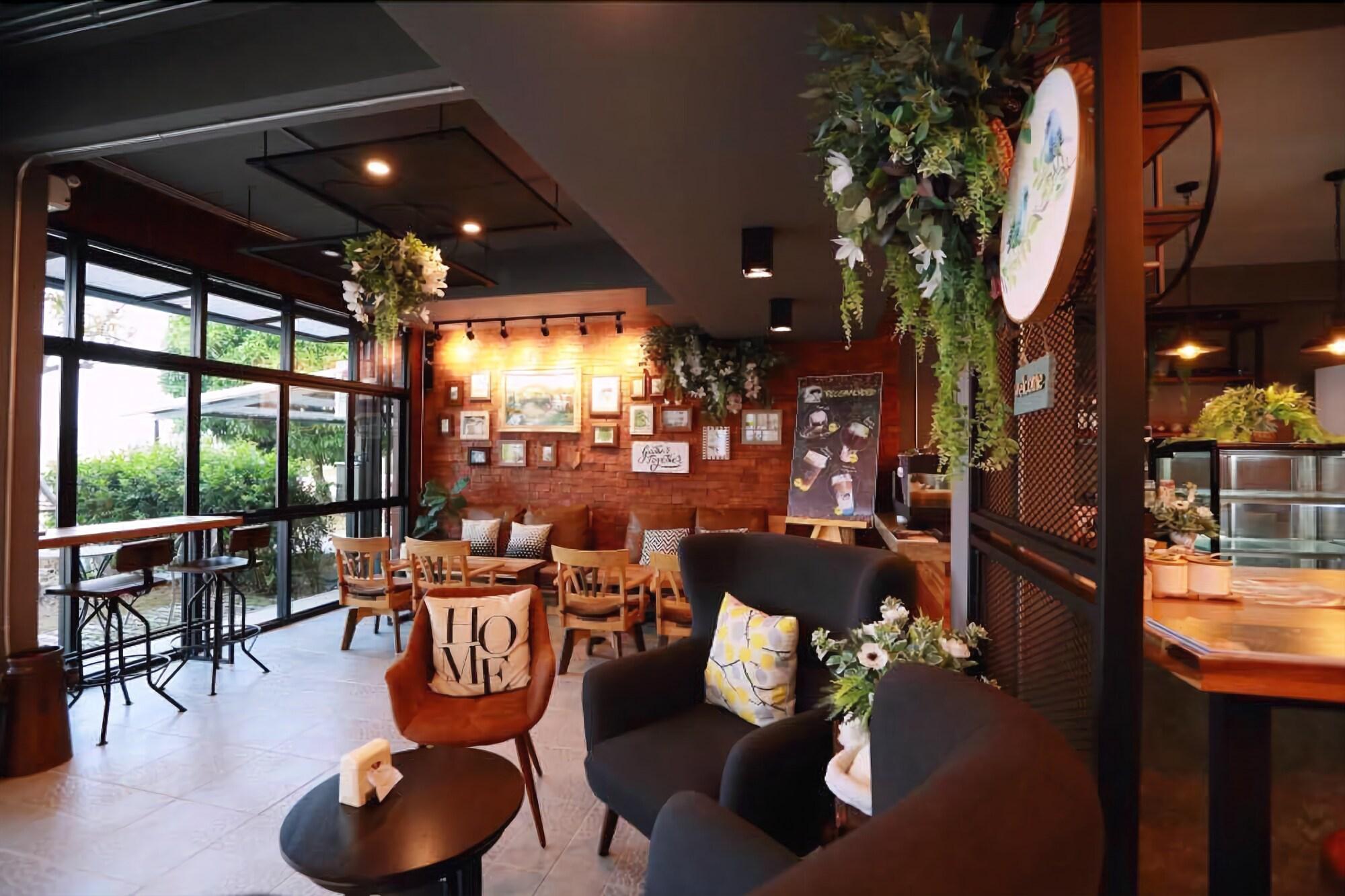 Canvas Family Home
