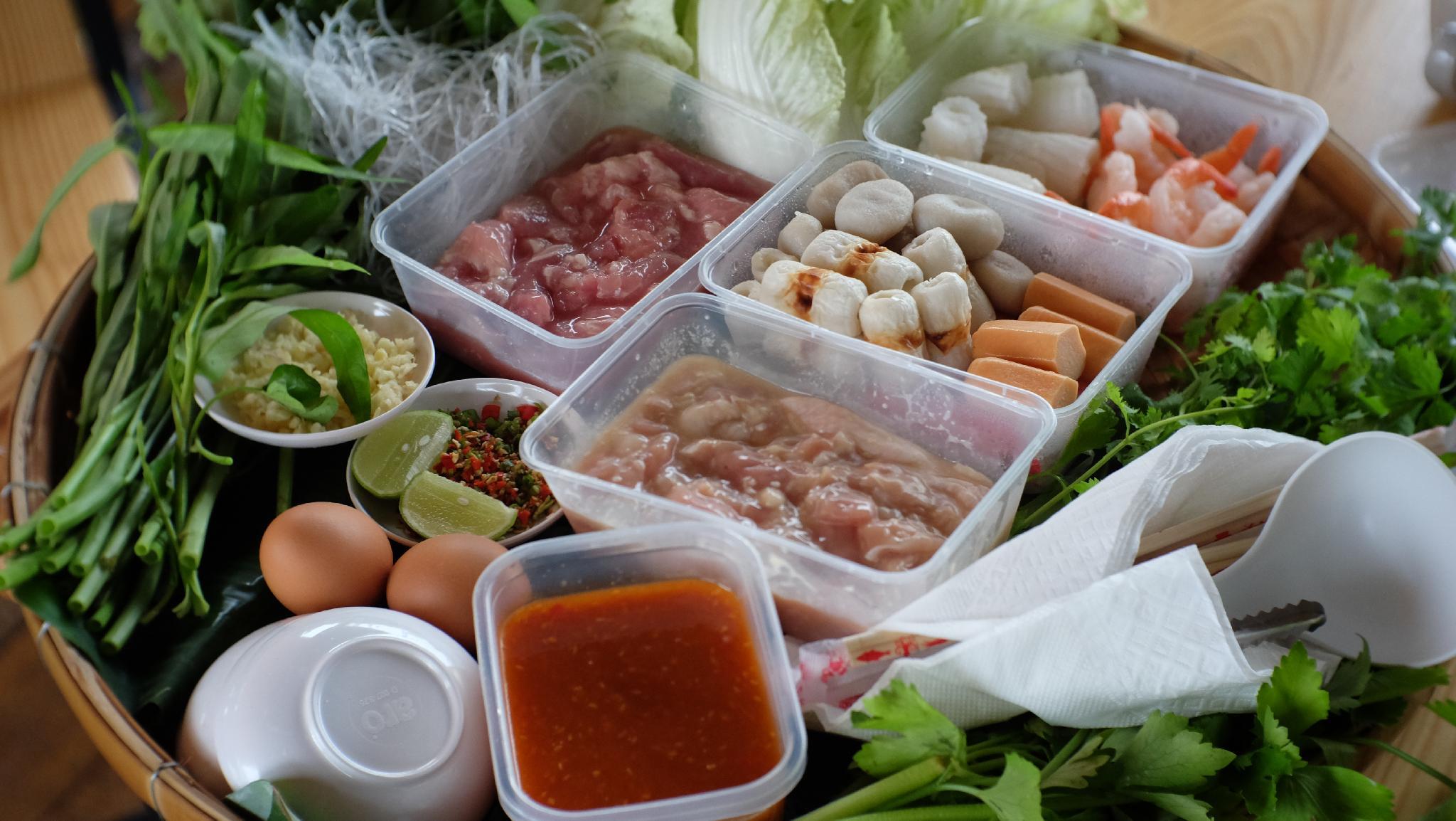 Nok Chan Mee Na