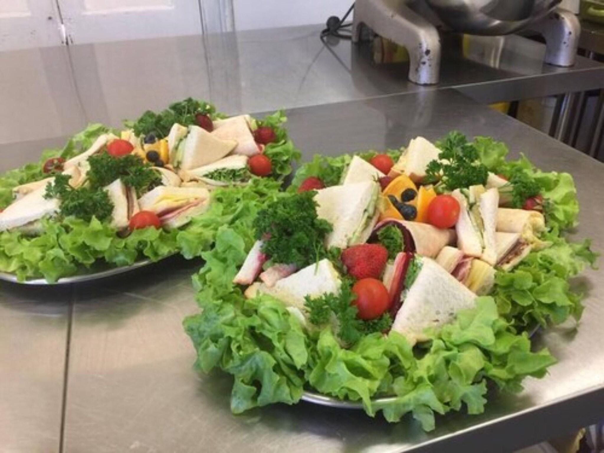 Ten Dollar Town Motel by null