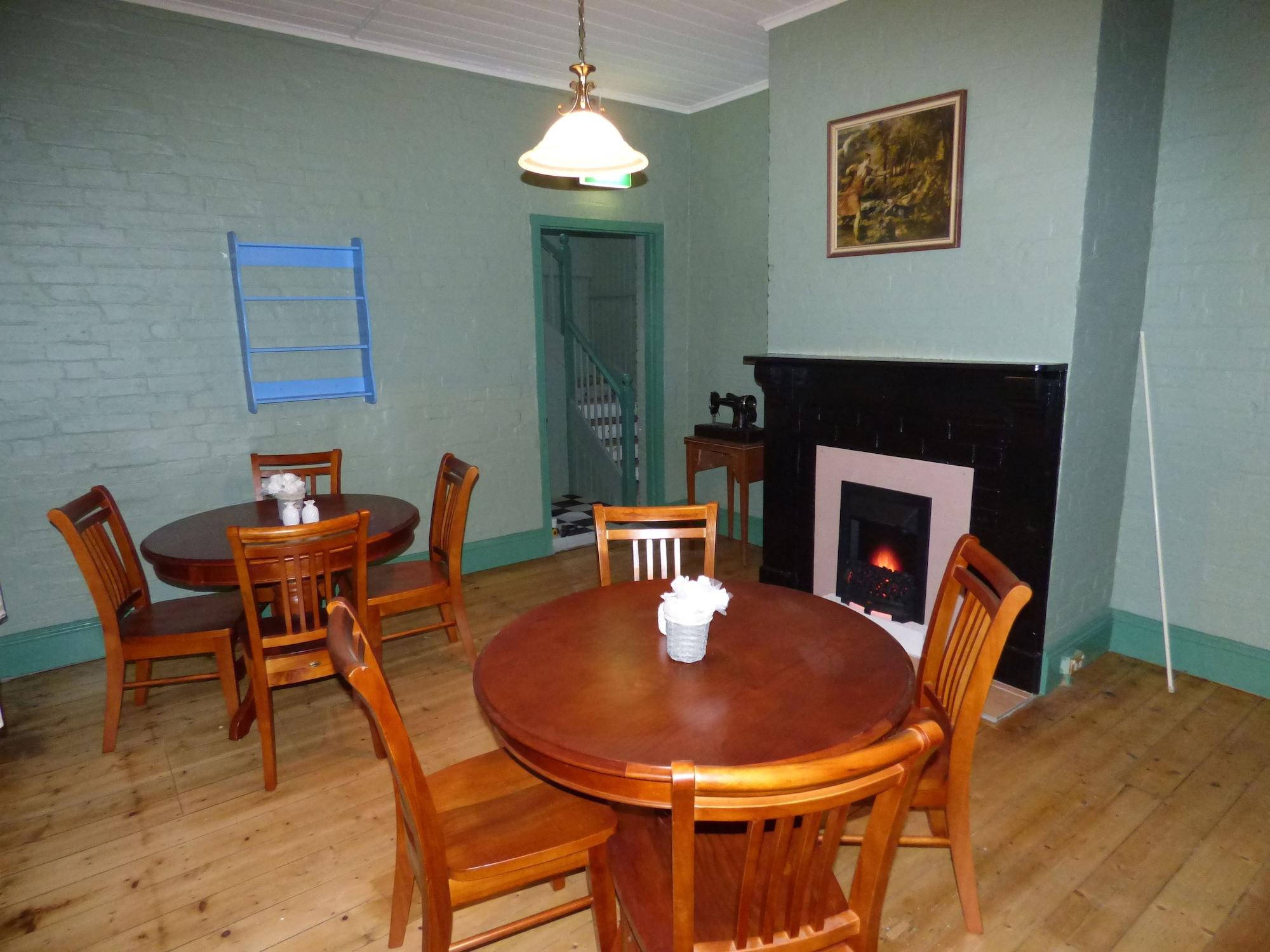 Tenterfield Lodge And Caravan Park