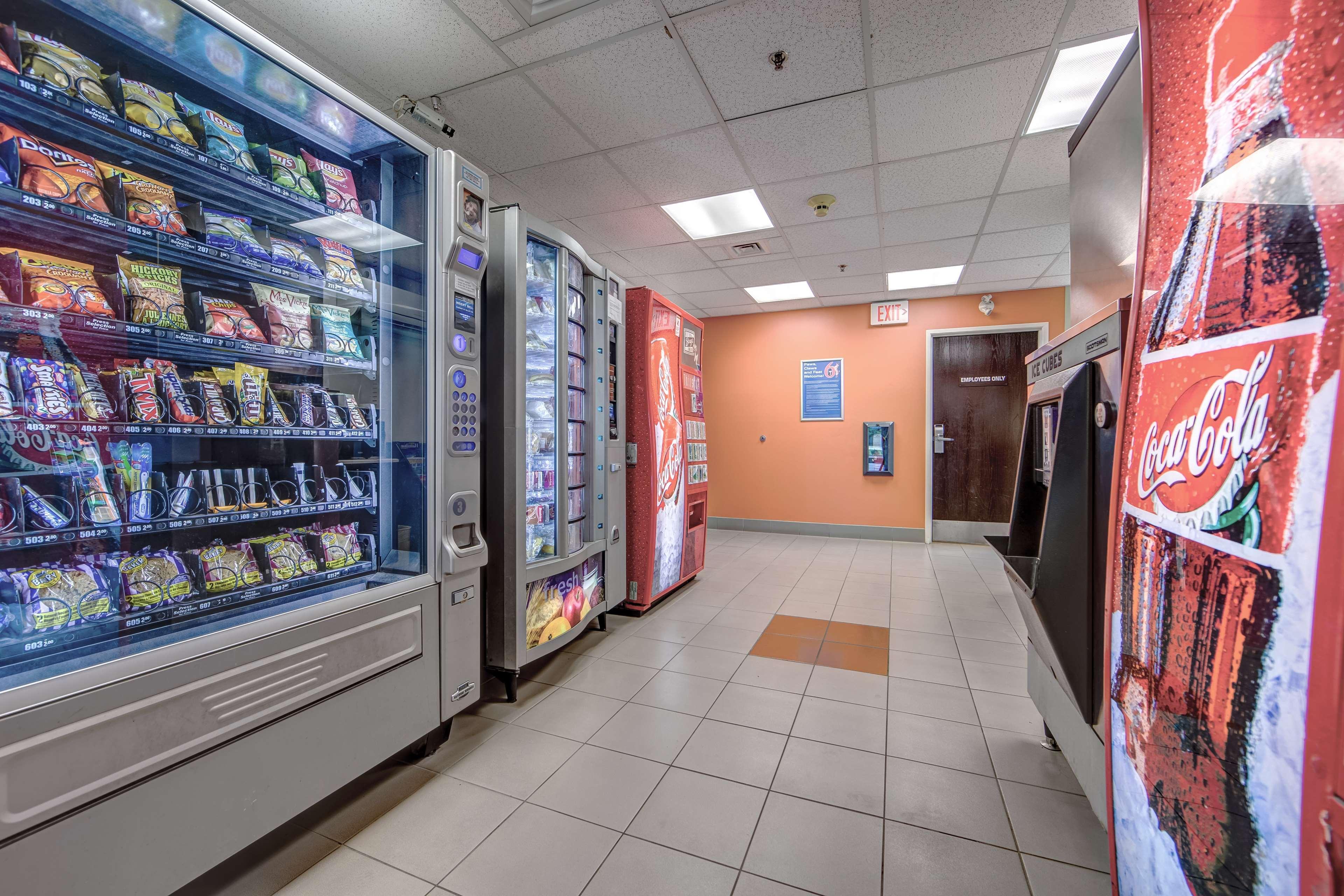 Motel 6 Burlington, ON - Toronto West - Oakville
