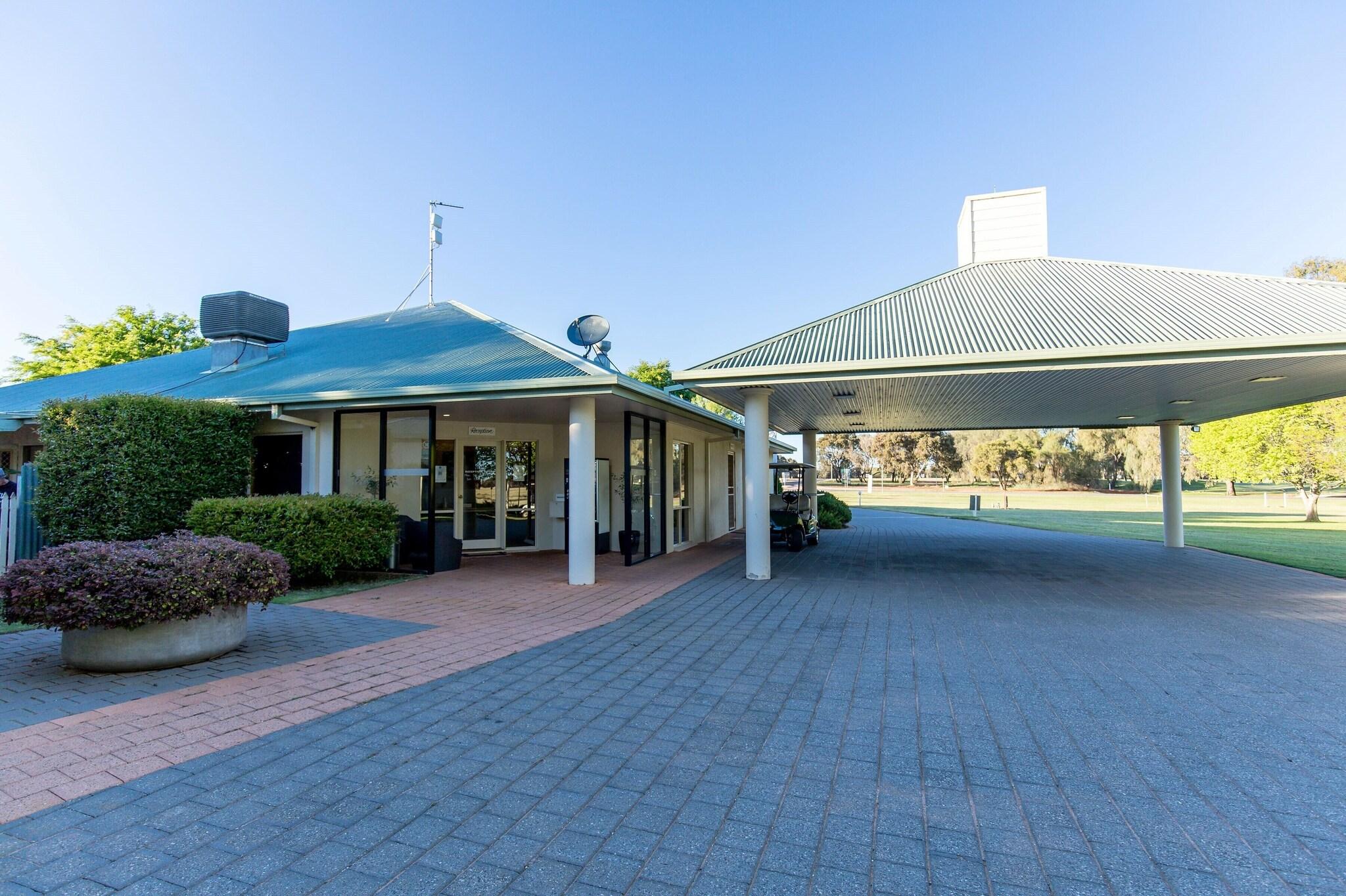 Murray Downs Resort