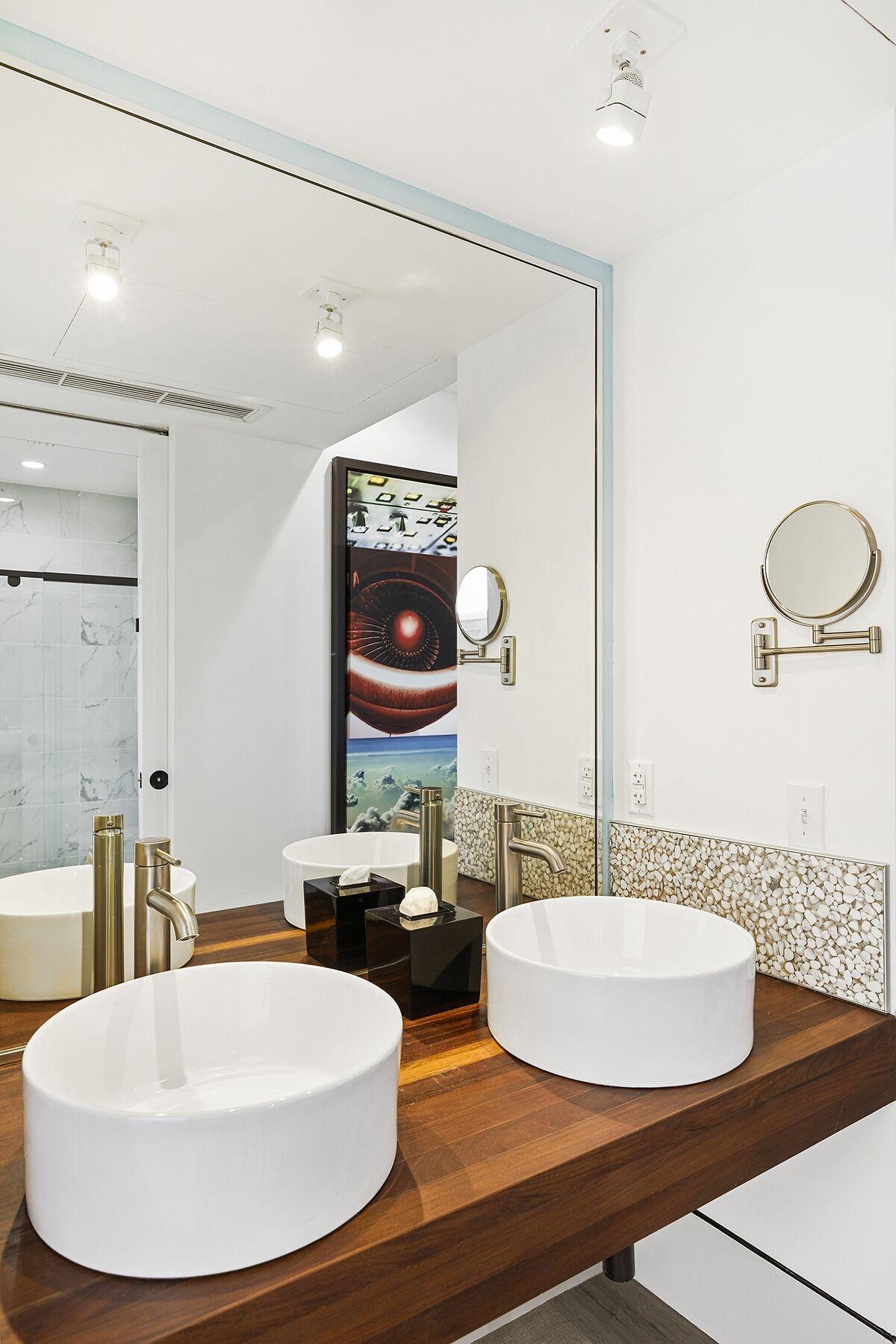 Ocean Treasure Beachside Suites