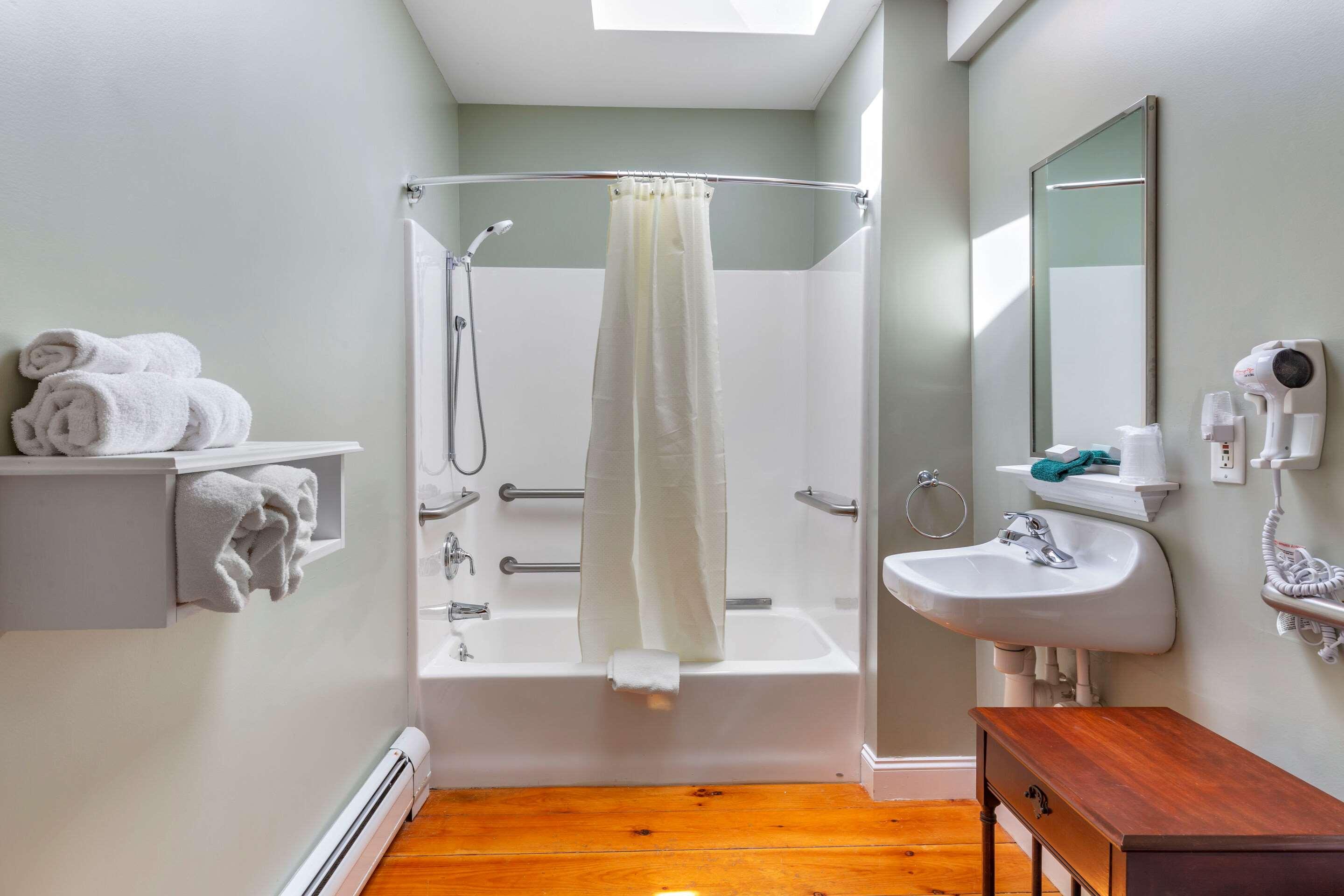 Essex Street Inn by null