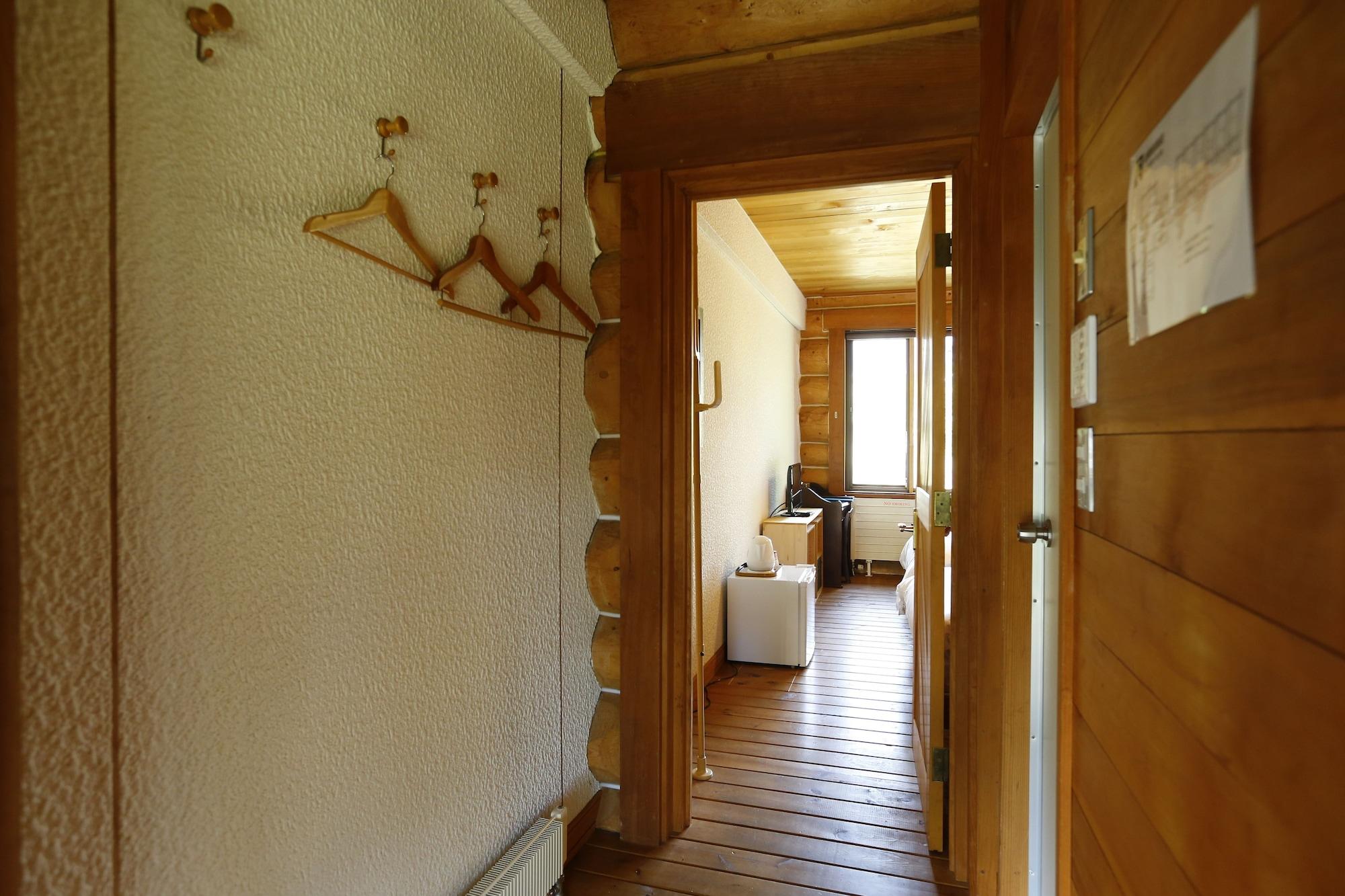 Reposer Hakuba
