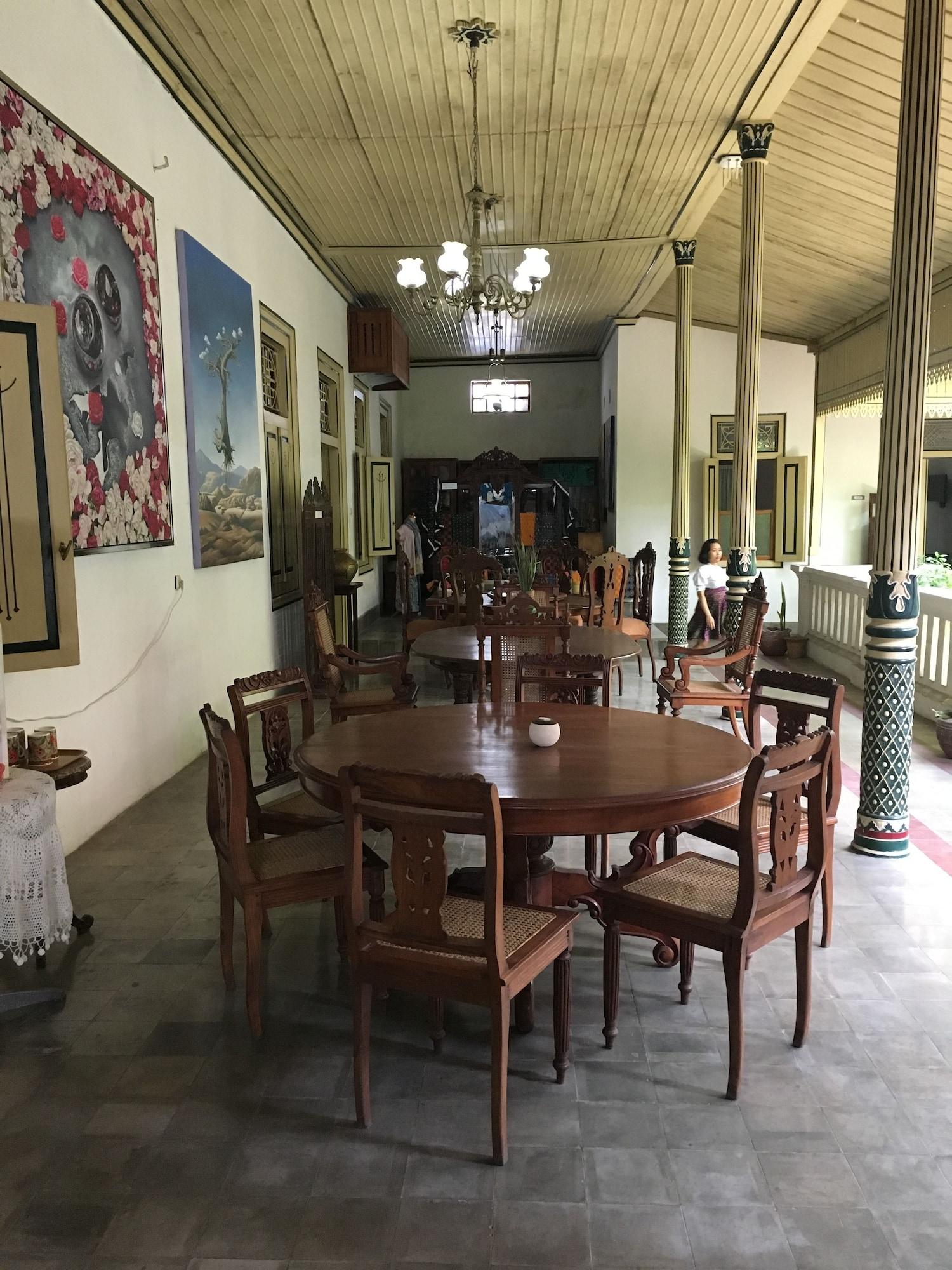 Ndalem Natan Royal Heritage