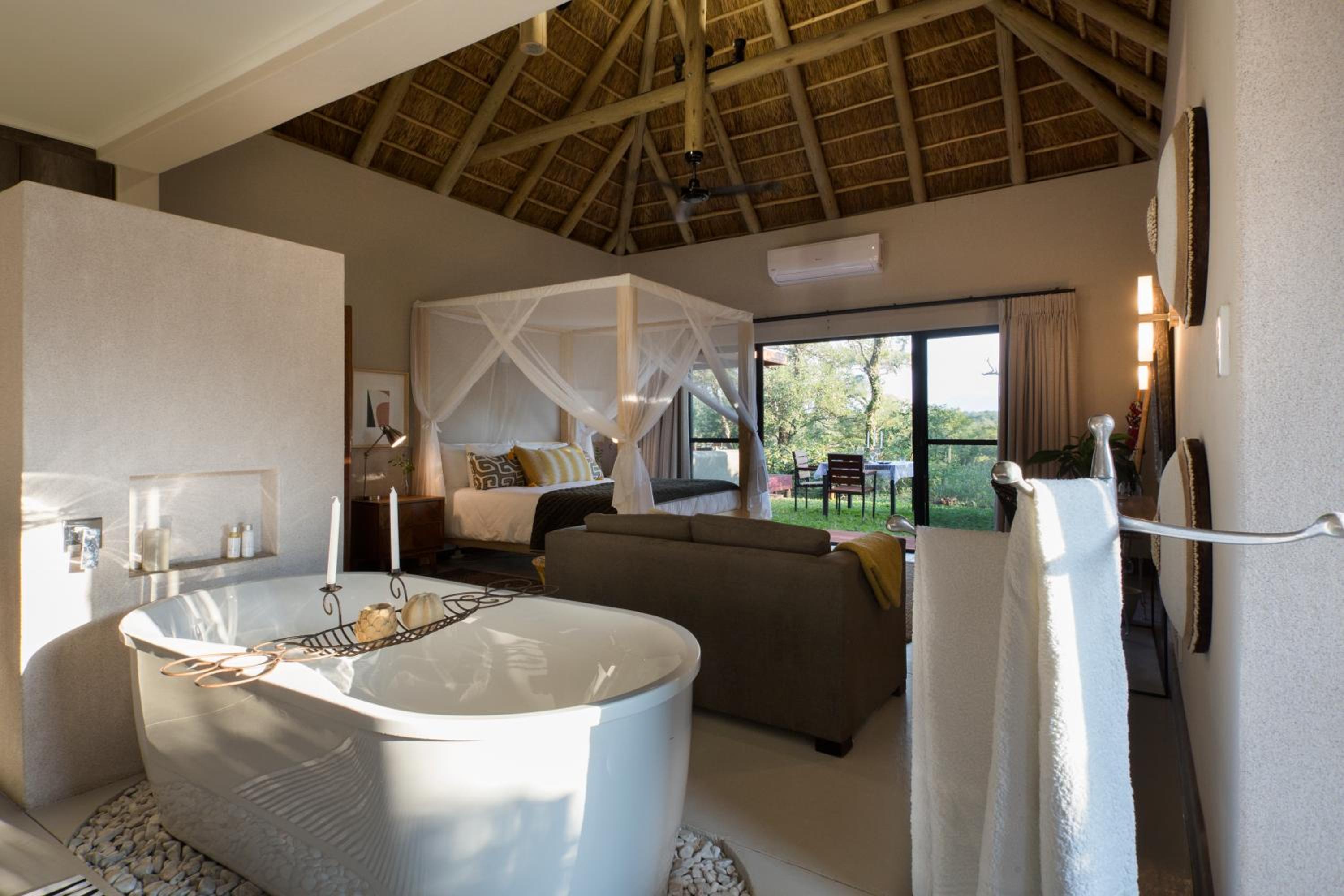 Moya Safari Villa