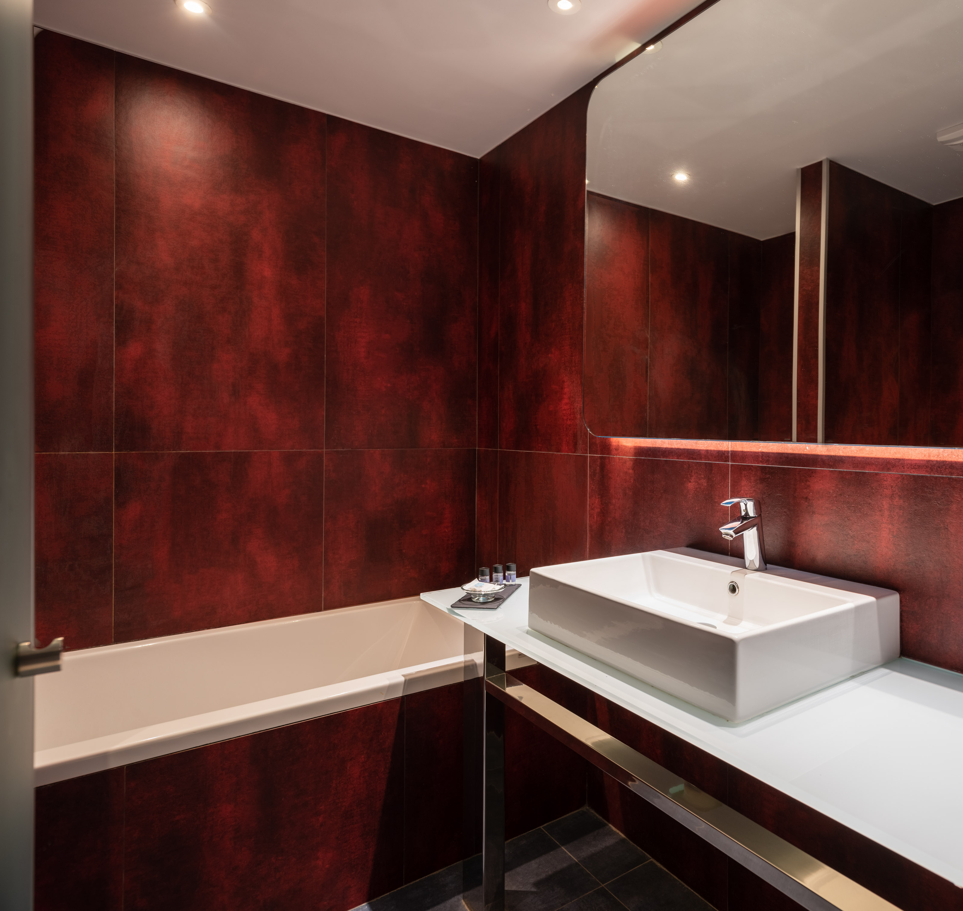 Essence Hotel