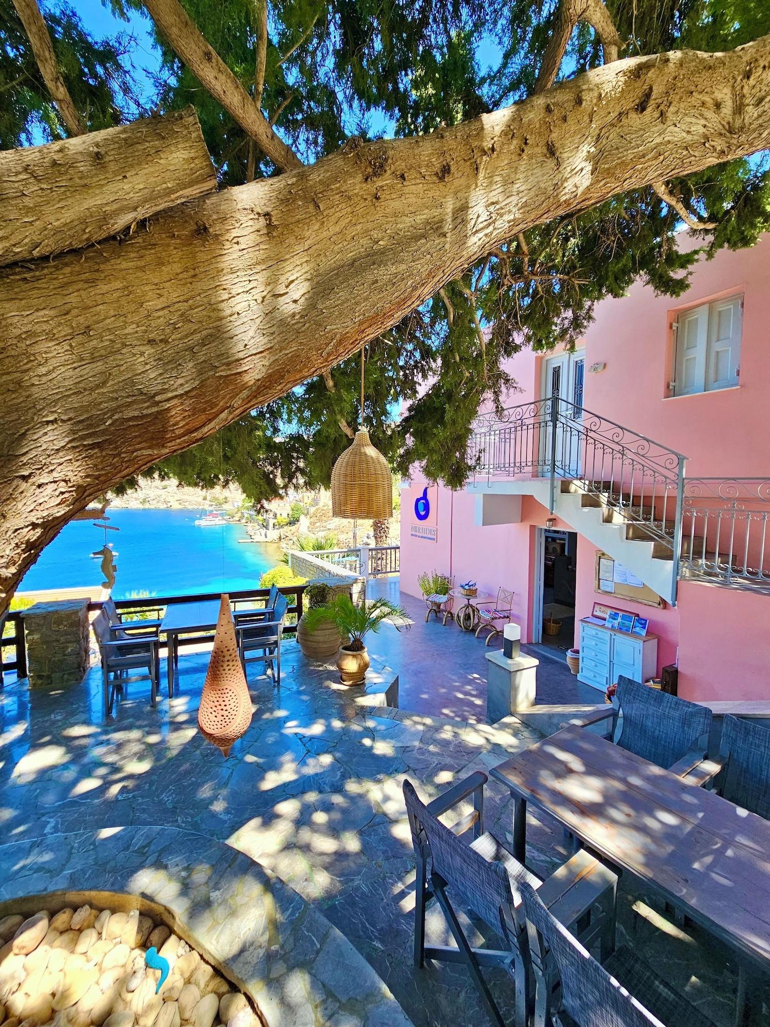 Niriides Hotel & Apartments by null