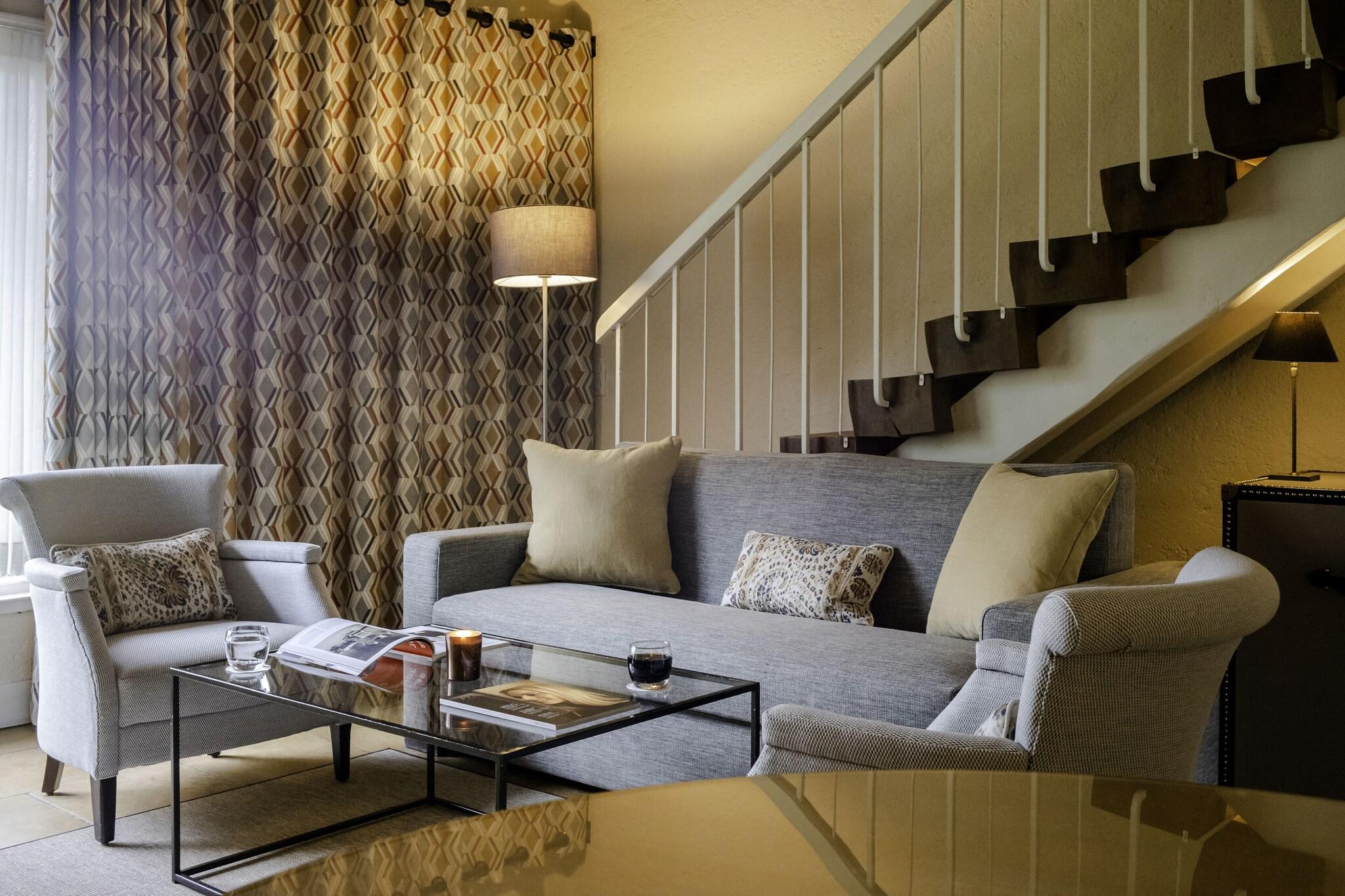 LES MANOIRS DE TOURGÉVILLE Hôtel Piscine & SPA by null