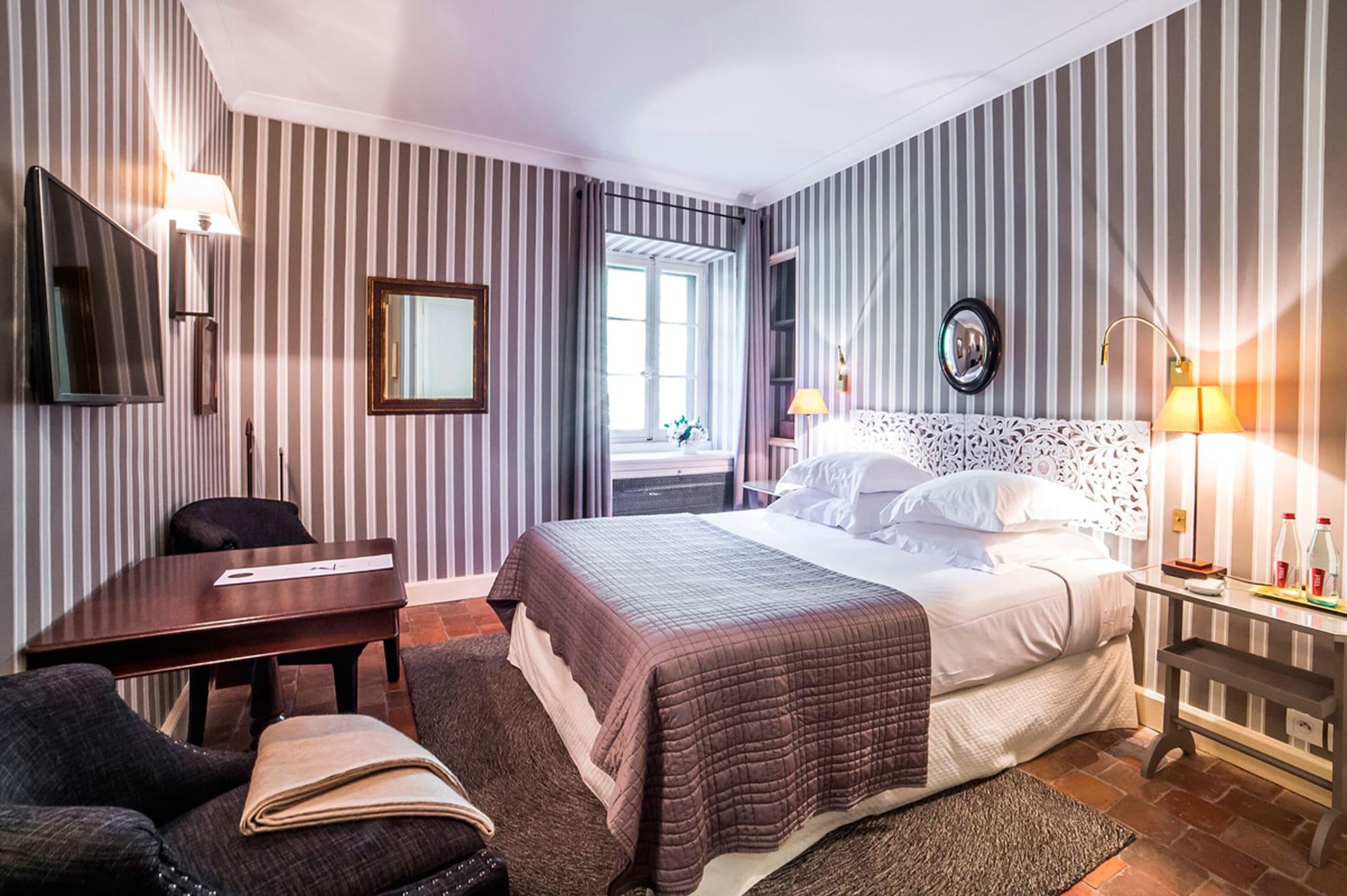 Baumanière, Hôtel Restaurant 5 étoiles Relais & Chateaux by null